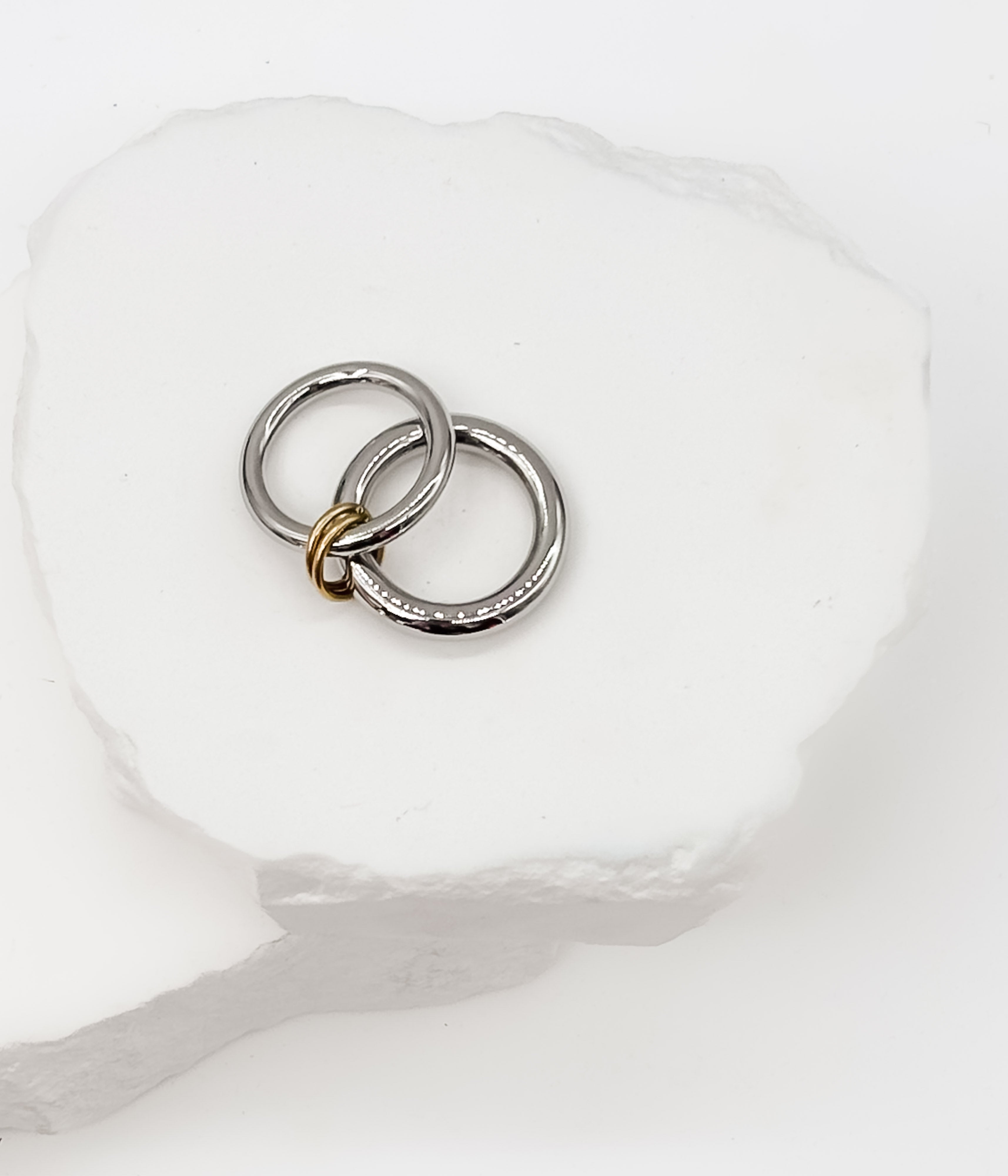 Two-Tone Interlocking Ring - Rural Haze
