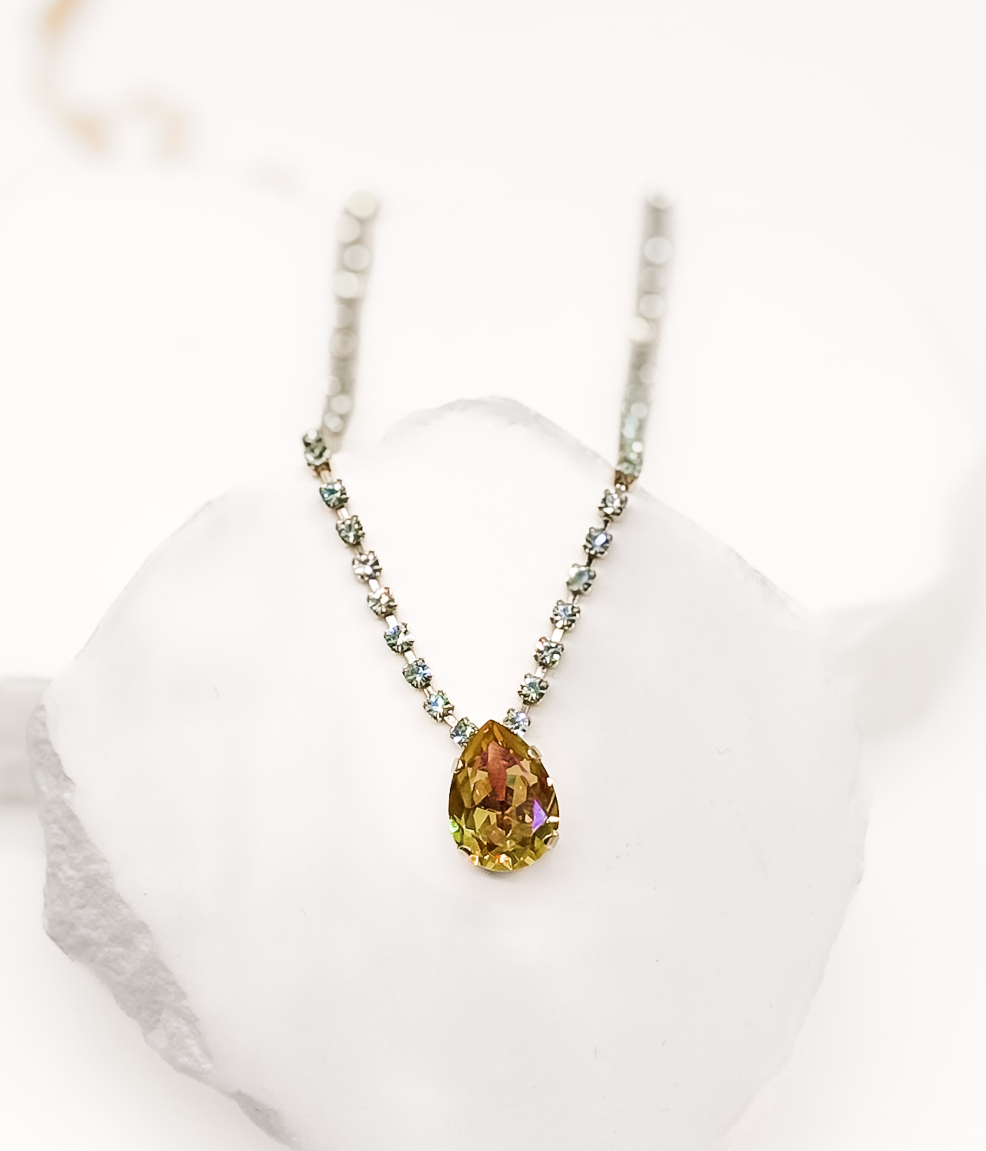 Milli Necklace in Chrysolite
