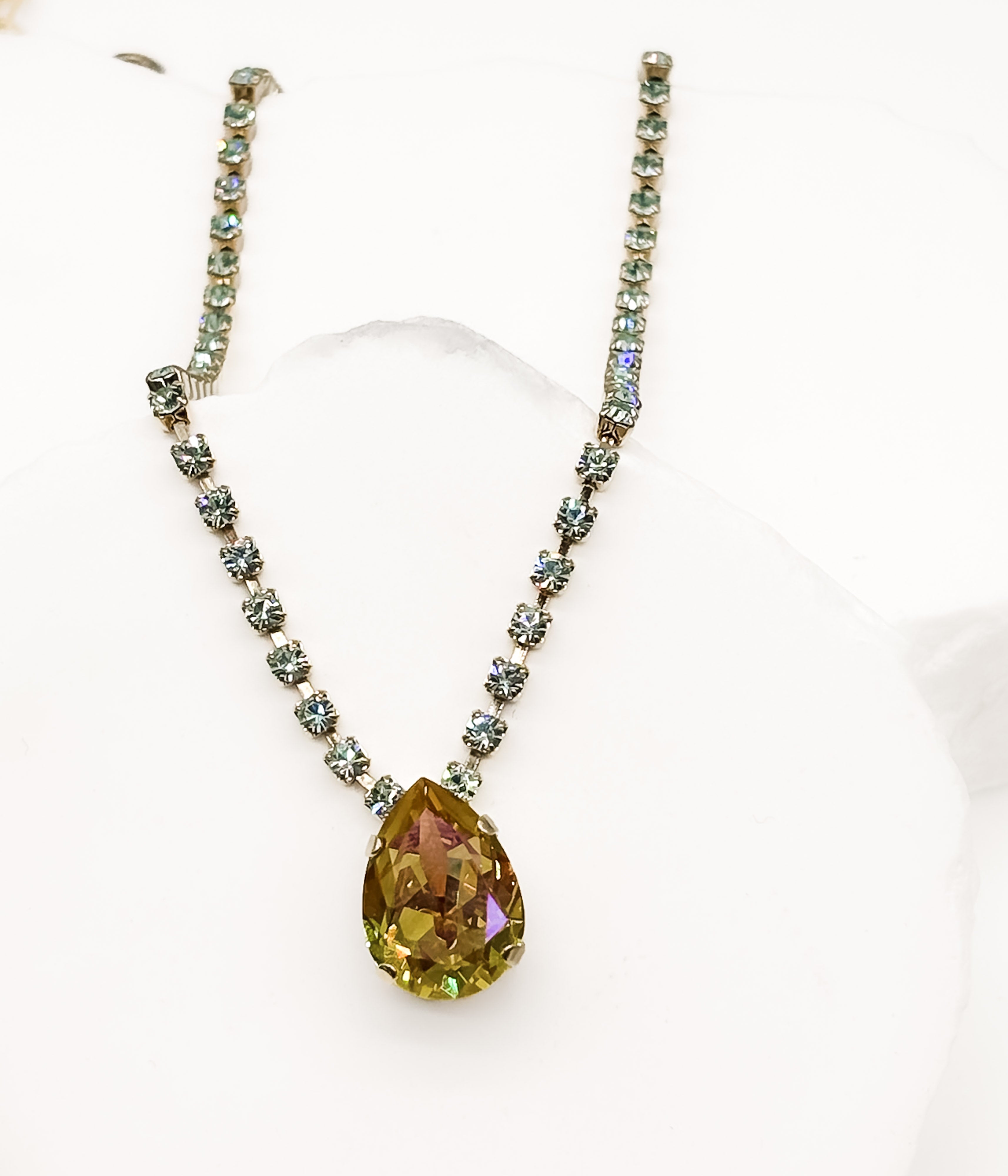 Milli Necklace in Chrysolite