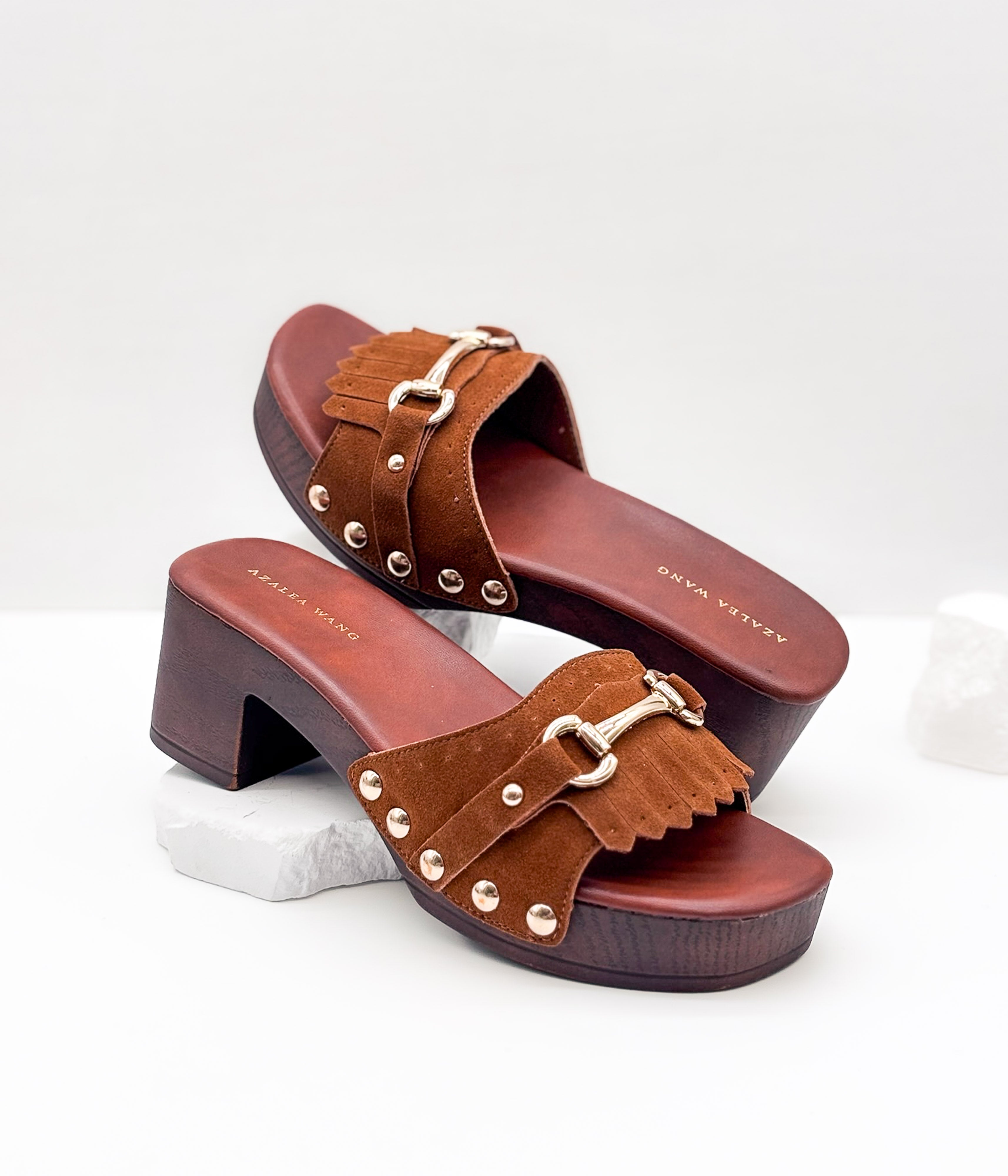 Epsilon Heel in Brown - Rural Haze