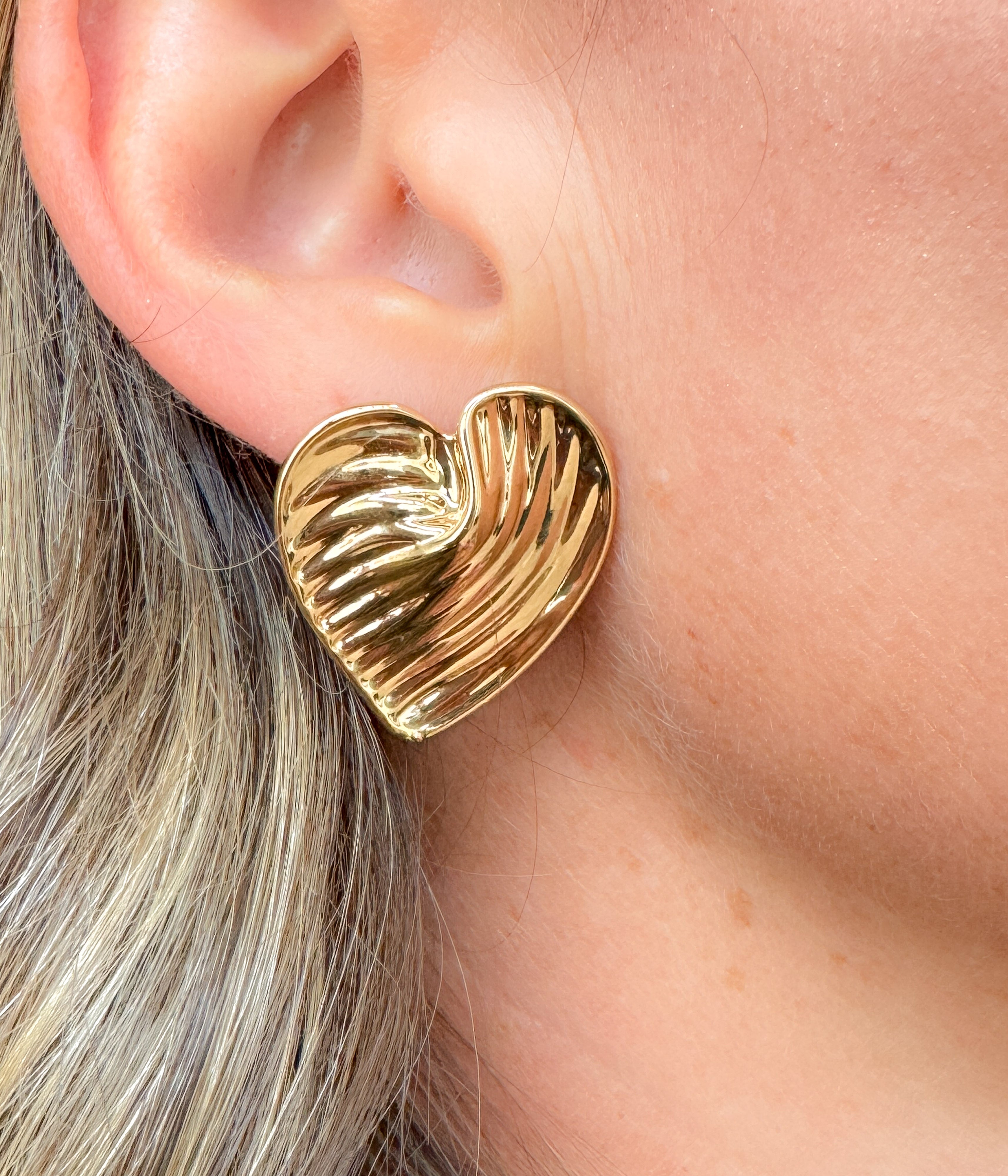 Gold Wave Heart Earrings