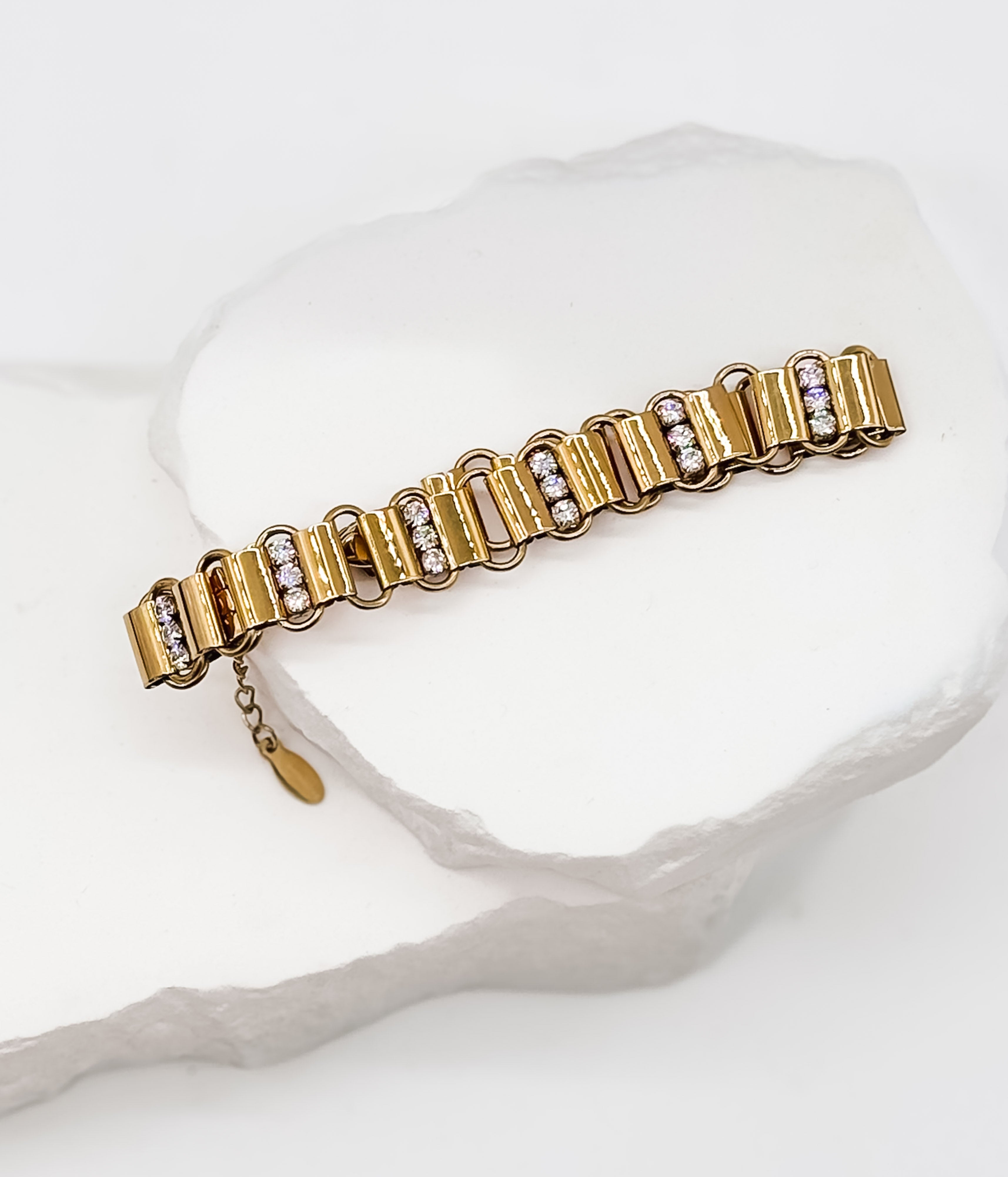 Gold Link Bracelet with Crystal Bar - Rural Haze