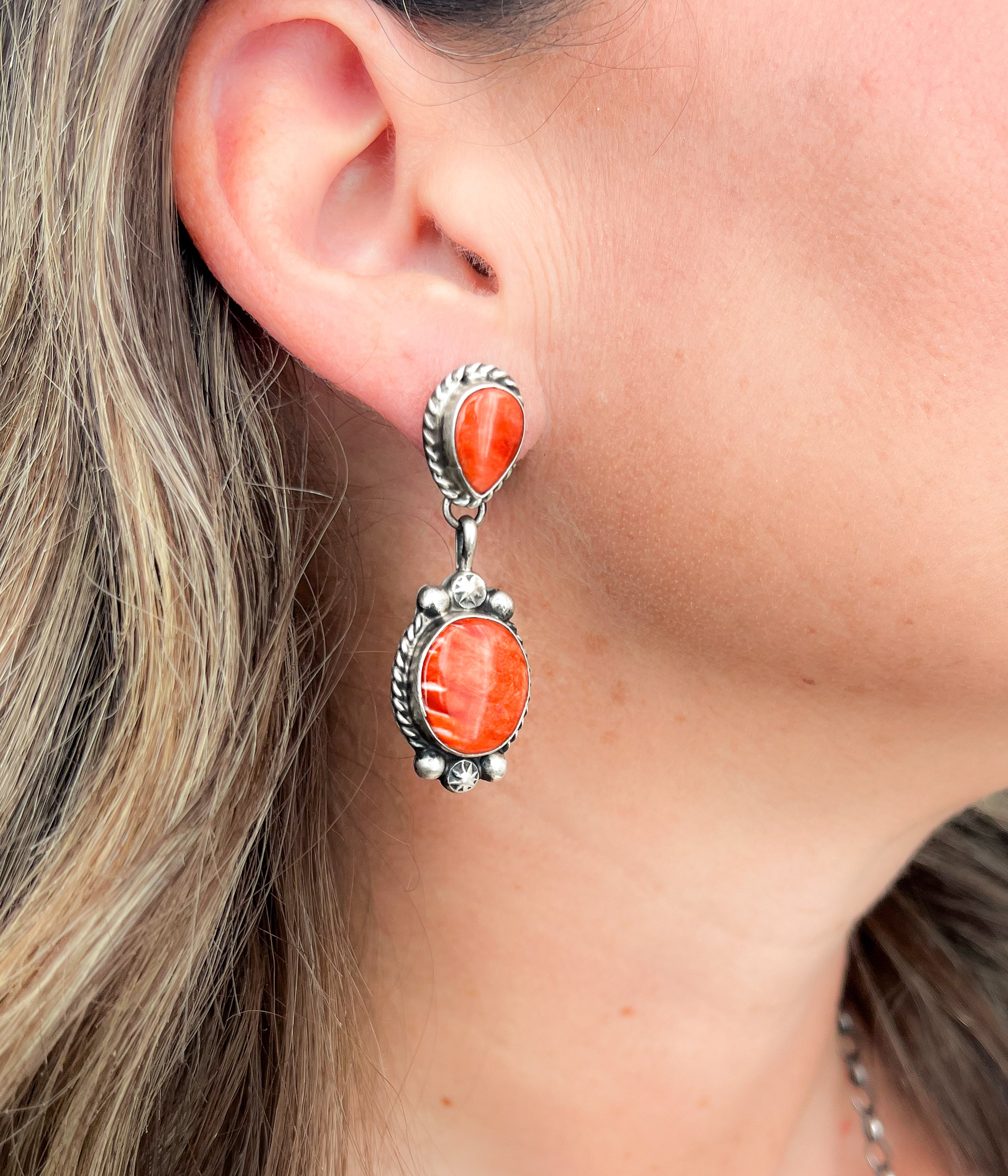 Dual Teardrop Spiny Oyster Earrings - Rural Haze