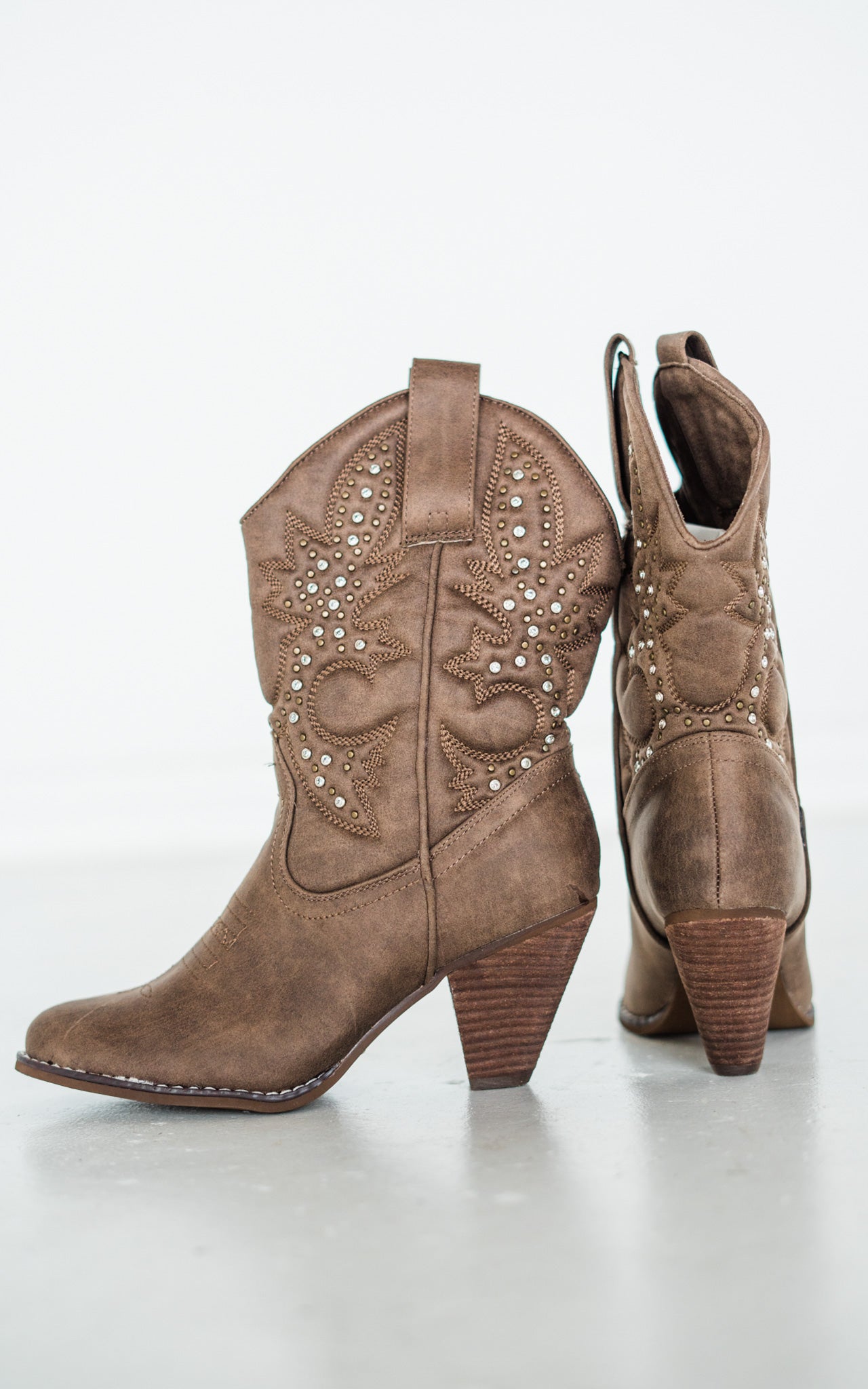 Houston Western Boots in Taupe - Rural Haze