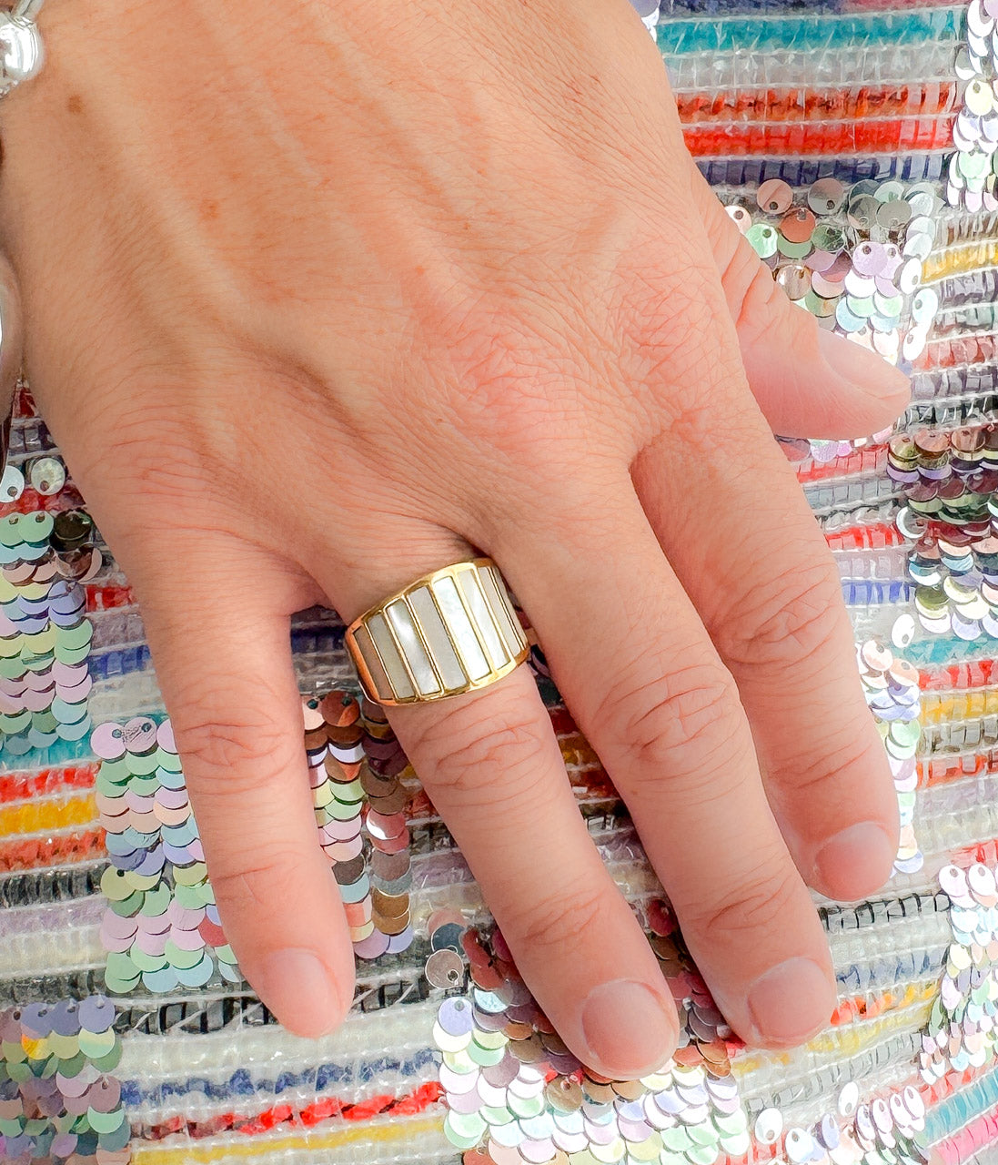 Large Ocean Ring - Rural Haze