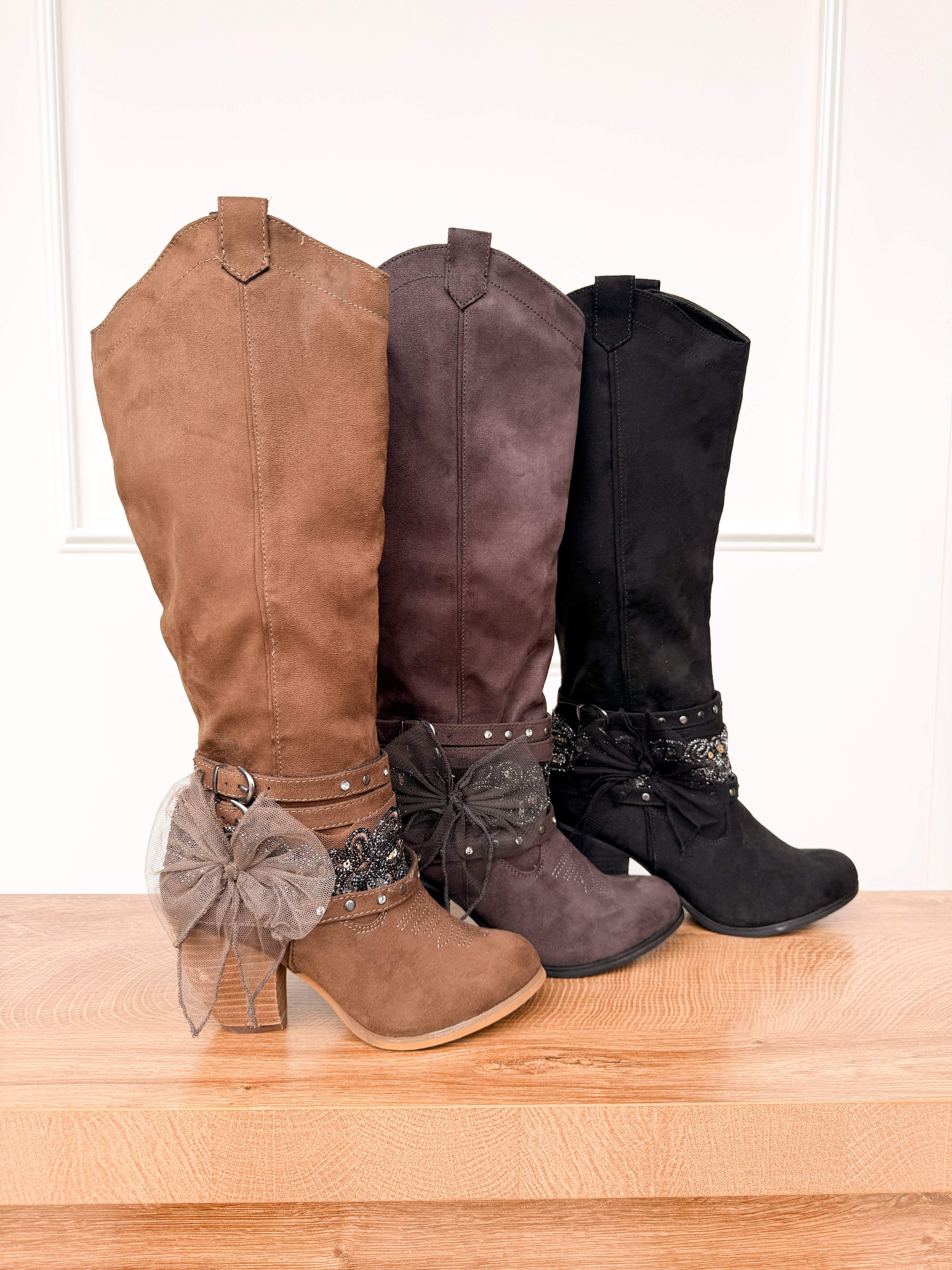 Lush Boot in Black