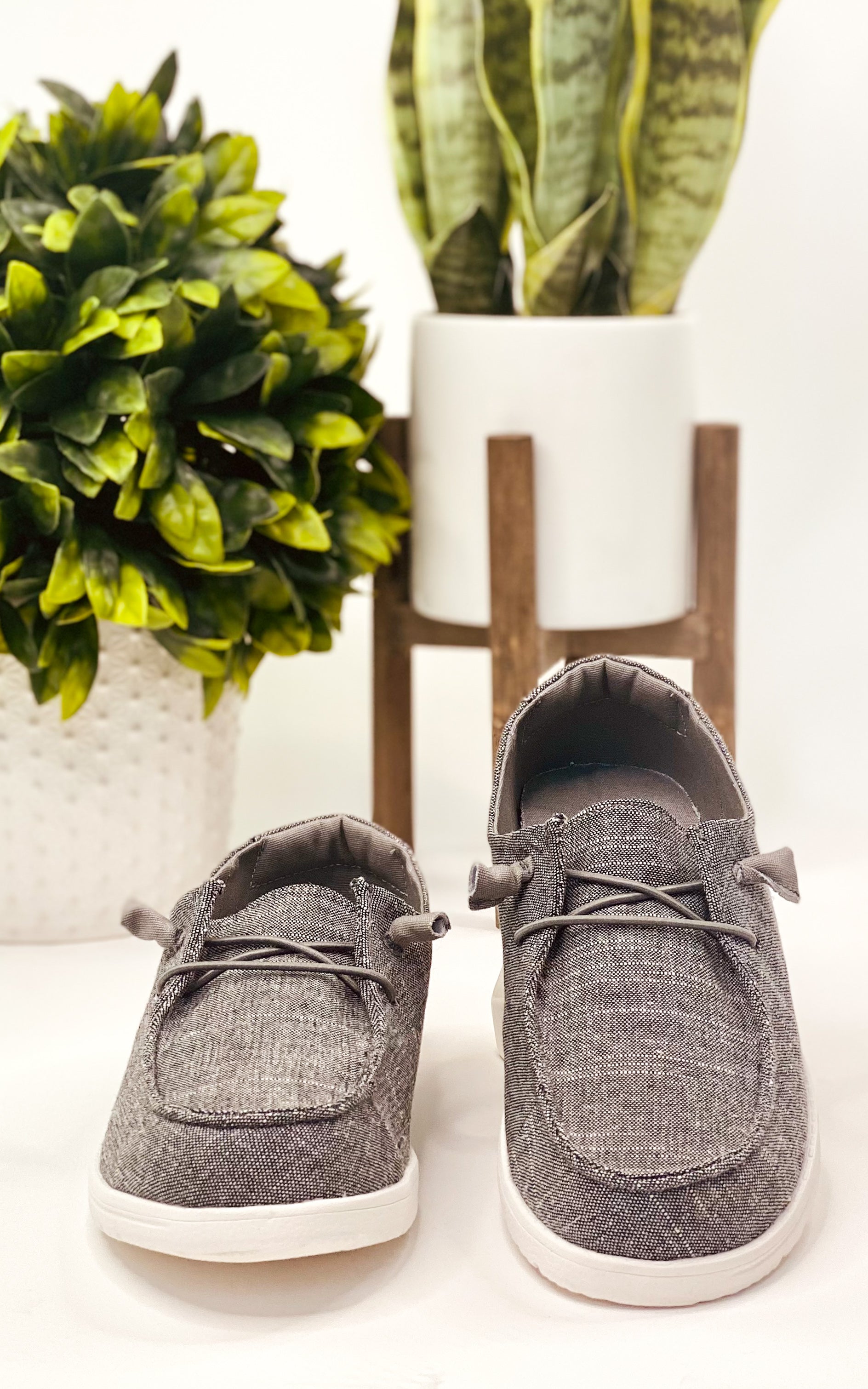 Maco Sneaker in Charcoal - Rural Haze