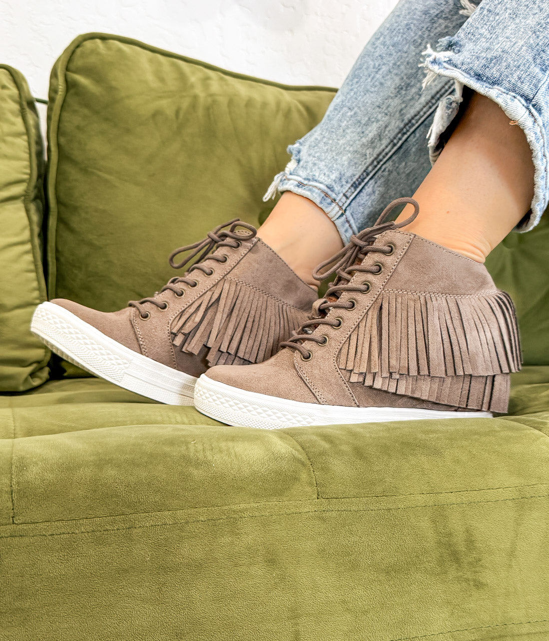 Nick Fringe Sneaker Wedge in Taupe - Rural Haze