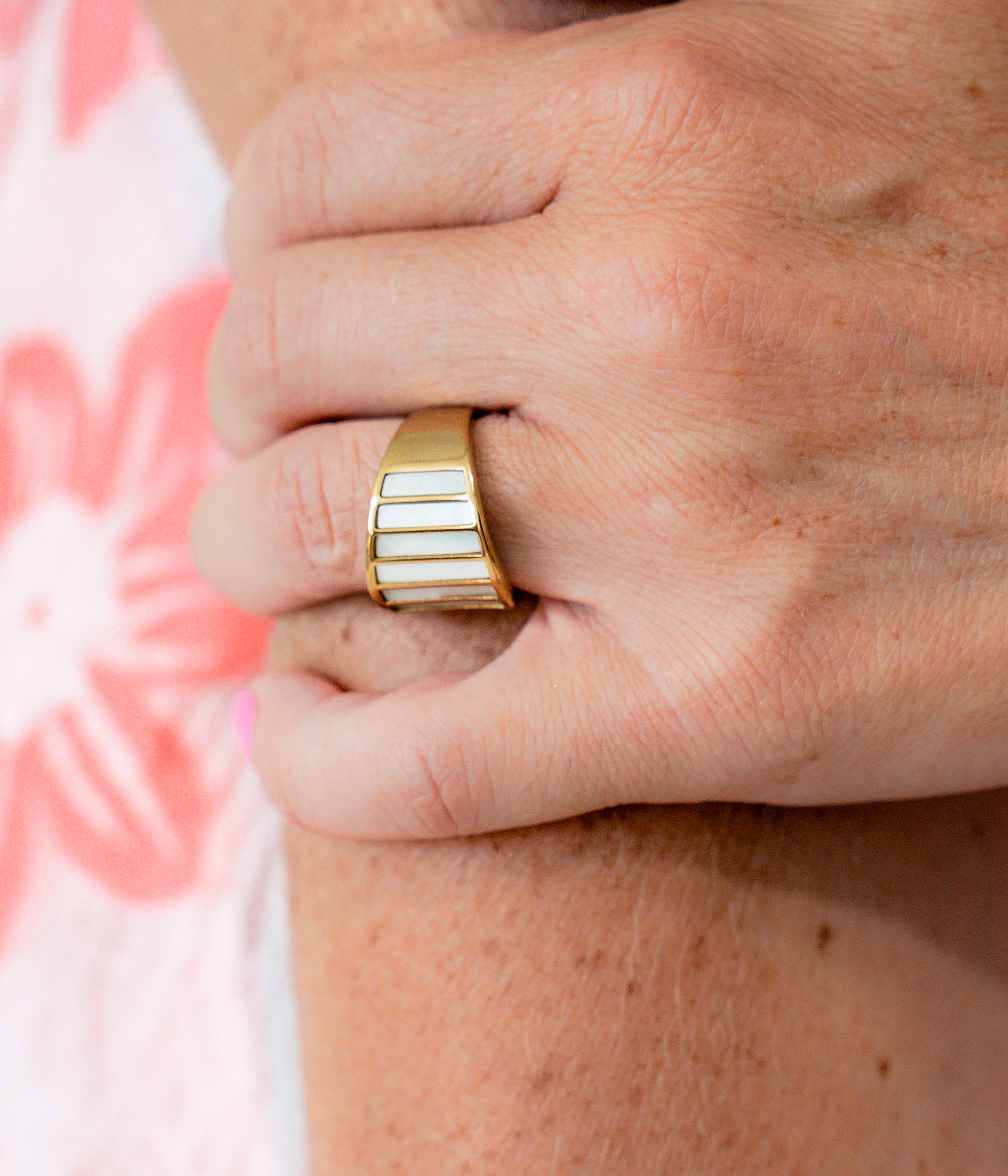 Large Ocean Ring - Rural Haze