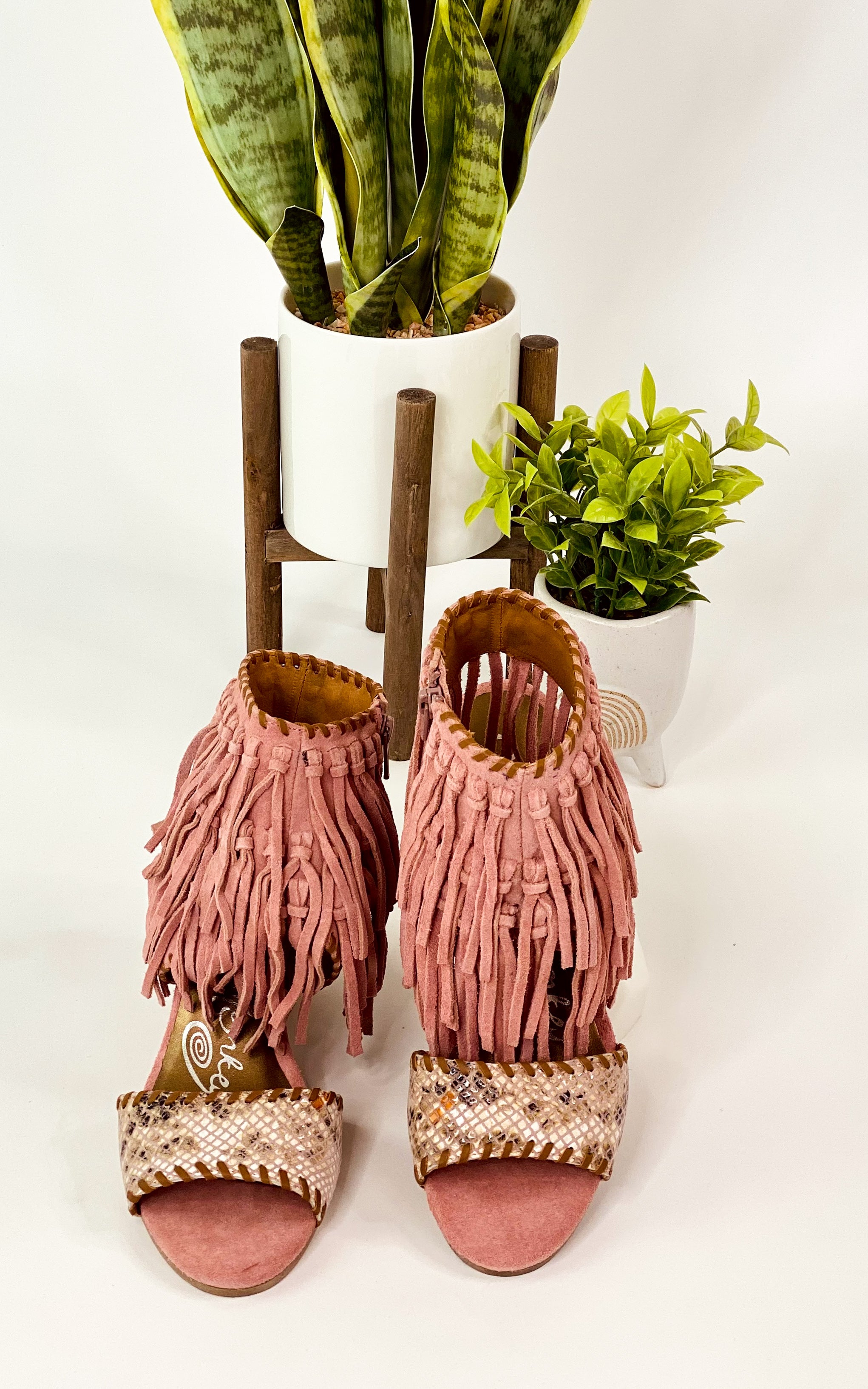 True Fringe Wedge in Blush - Rural Haze
