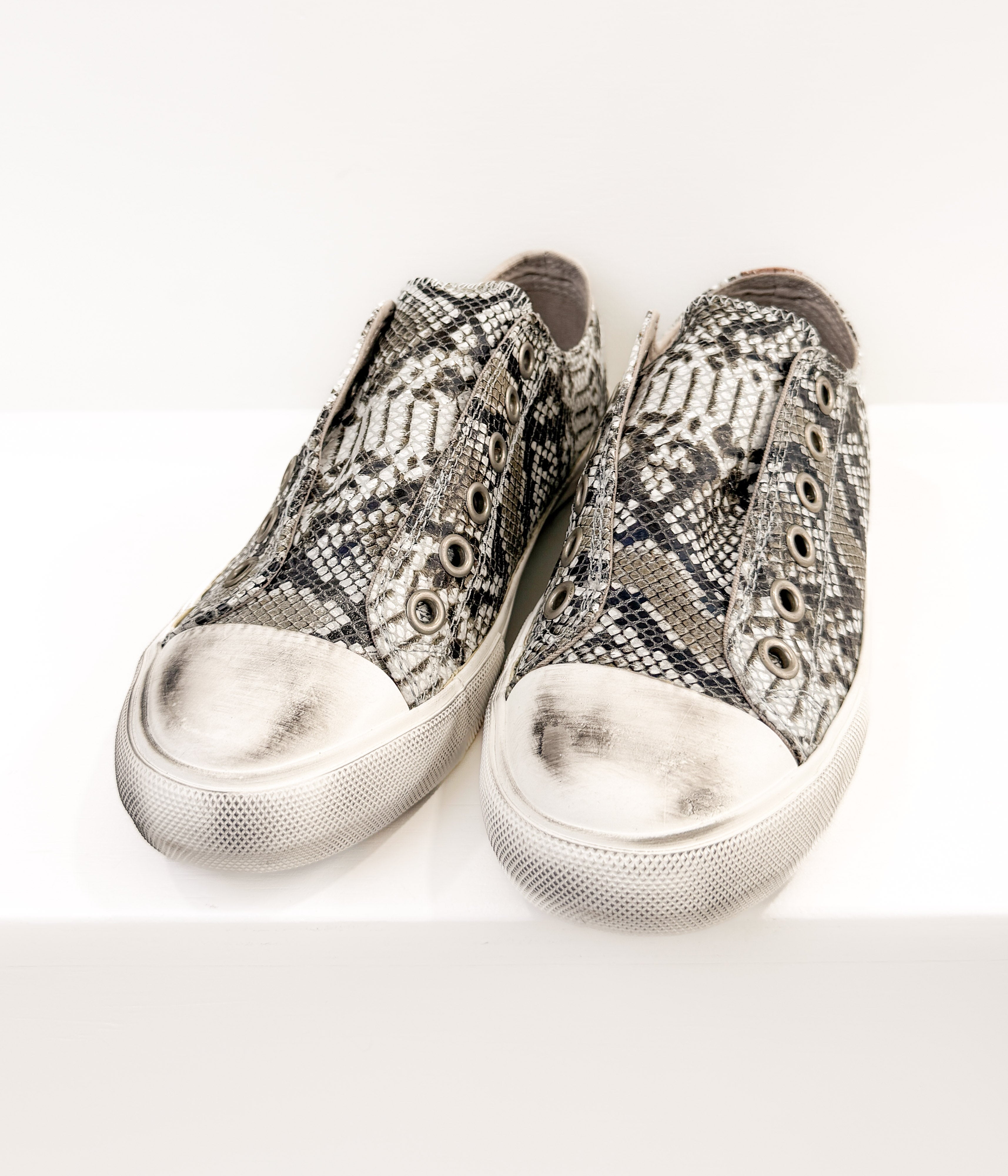 Wildlife Sneakers - Rural Haze