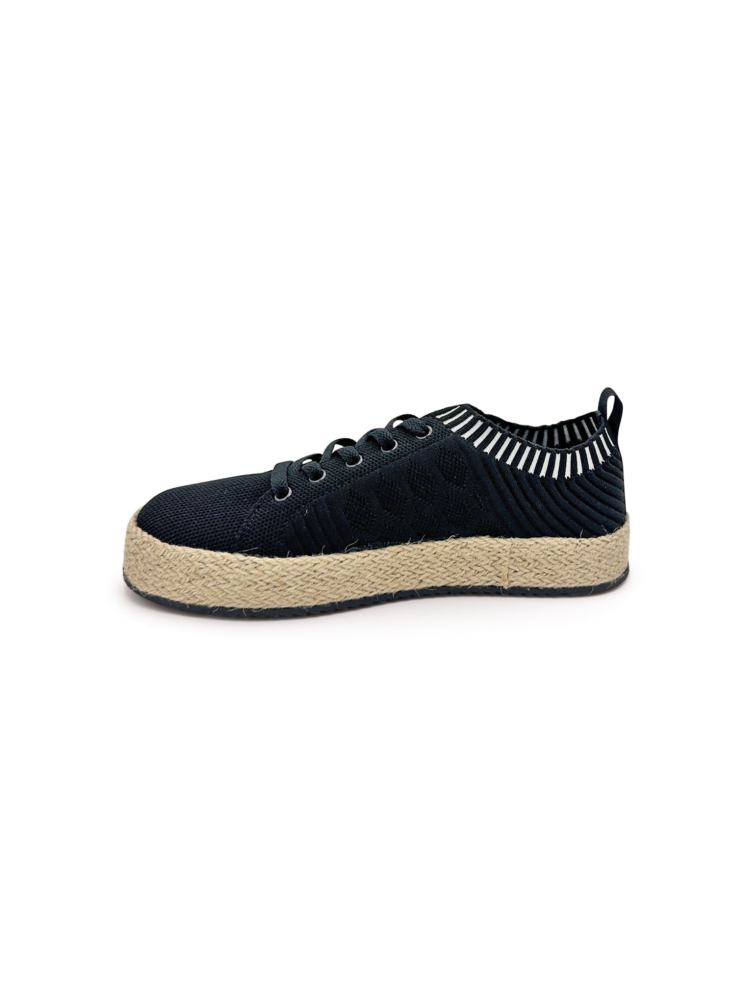 Yaras Sneakers in Black - Rural Haze