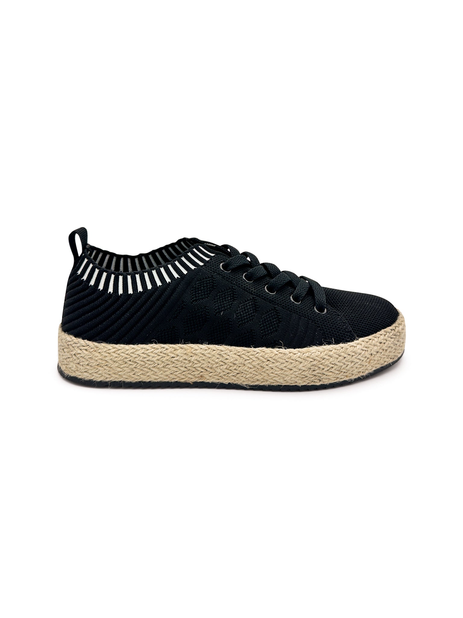 Yaras Sneakers in Black - Rural Haze
