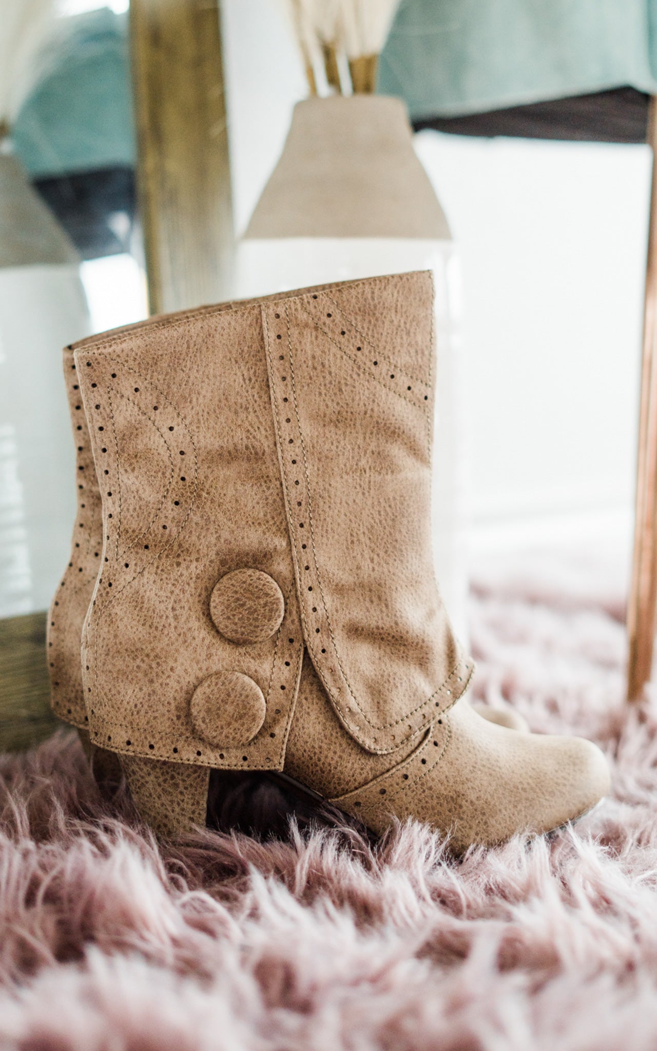 Cowgirl Star Booties in Taupe - Rural Haze