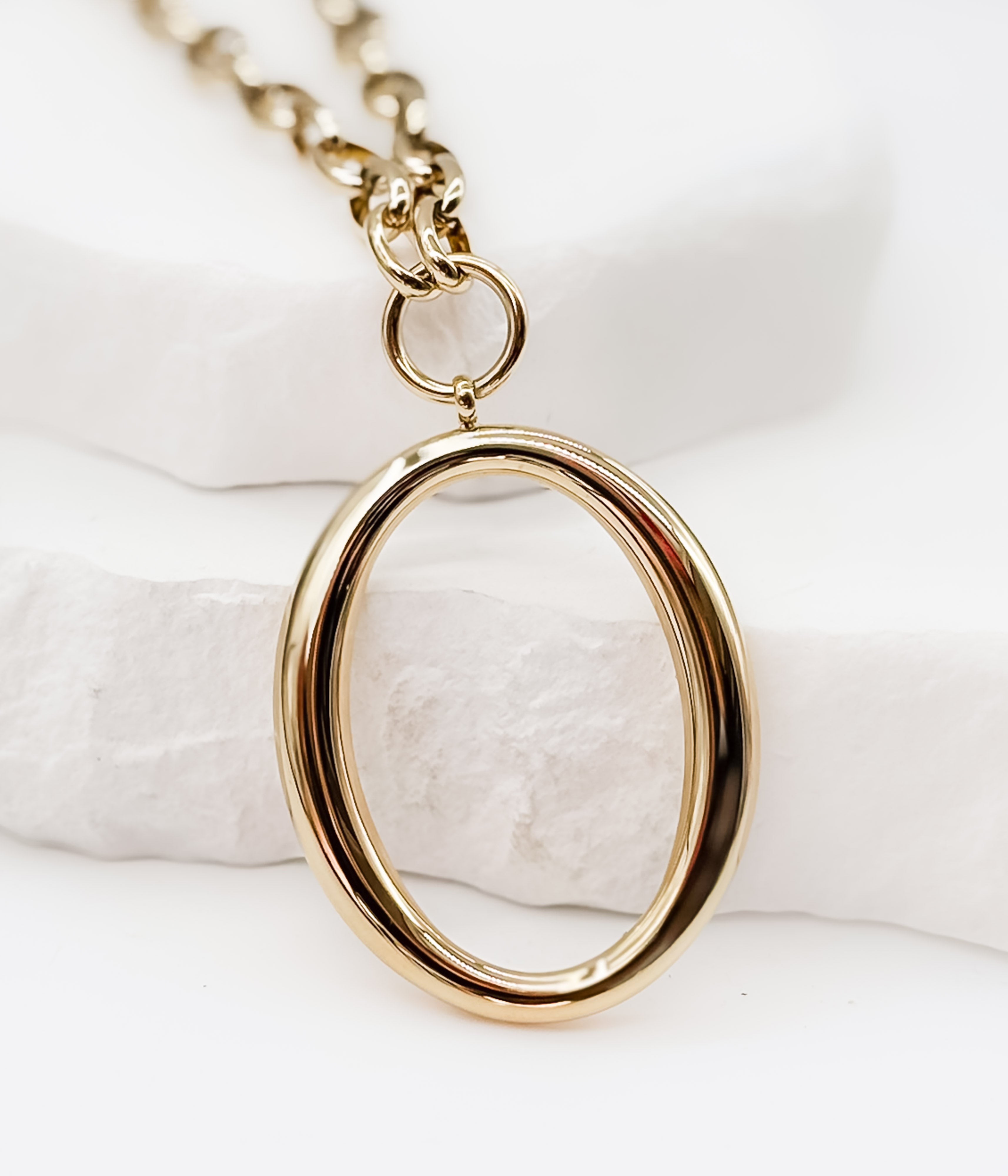 Oval Pendant Necklace in Gold - Rural Haze
