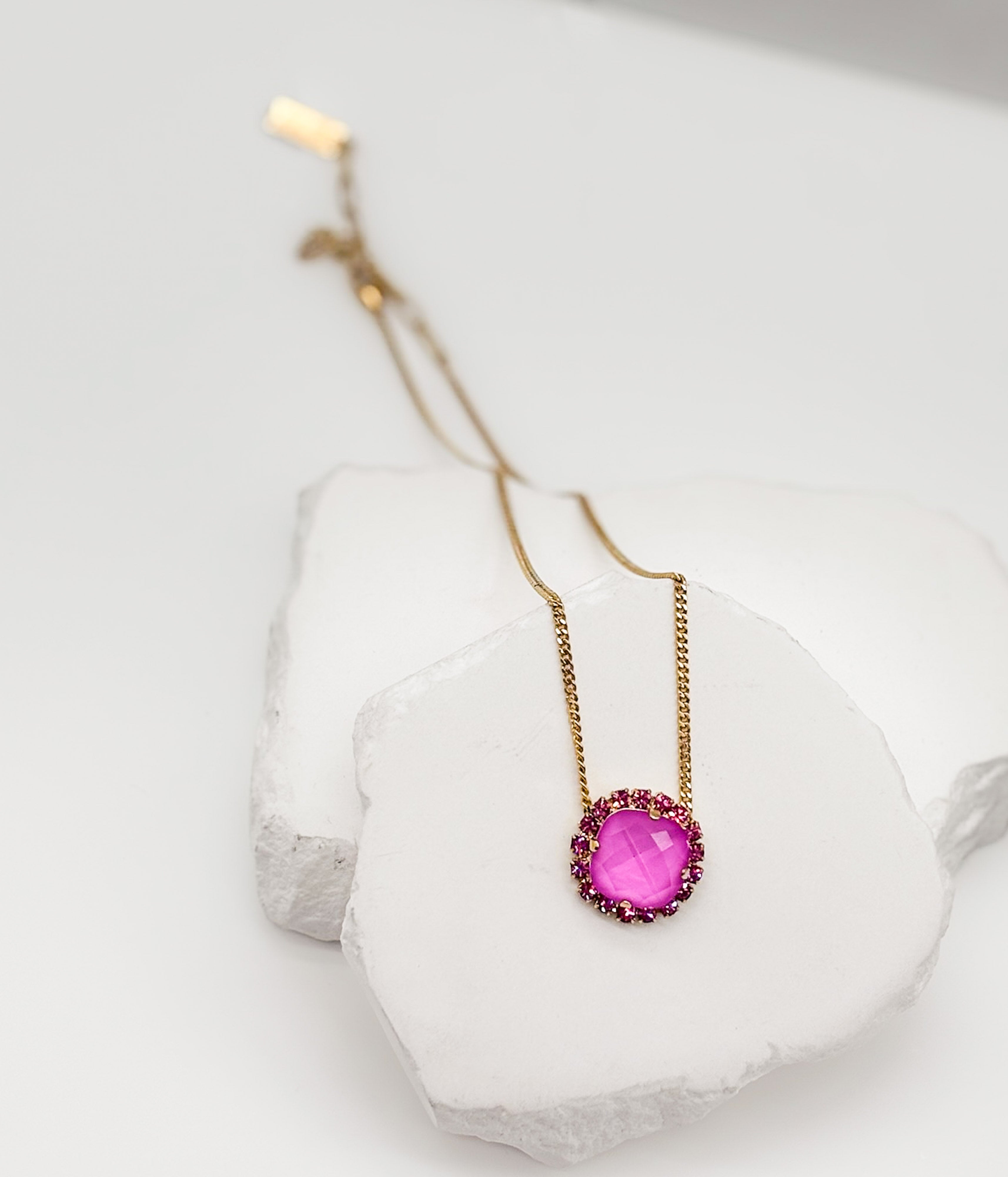 Cambrie Necklace in Pink