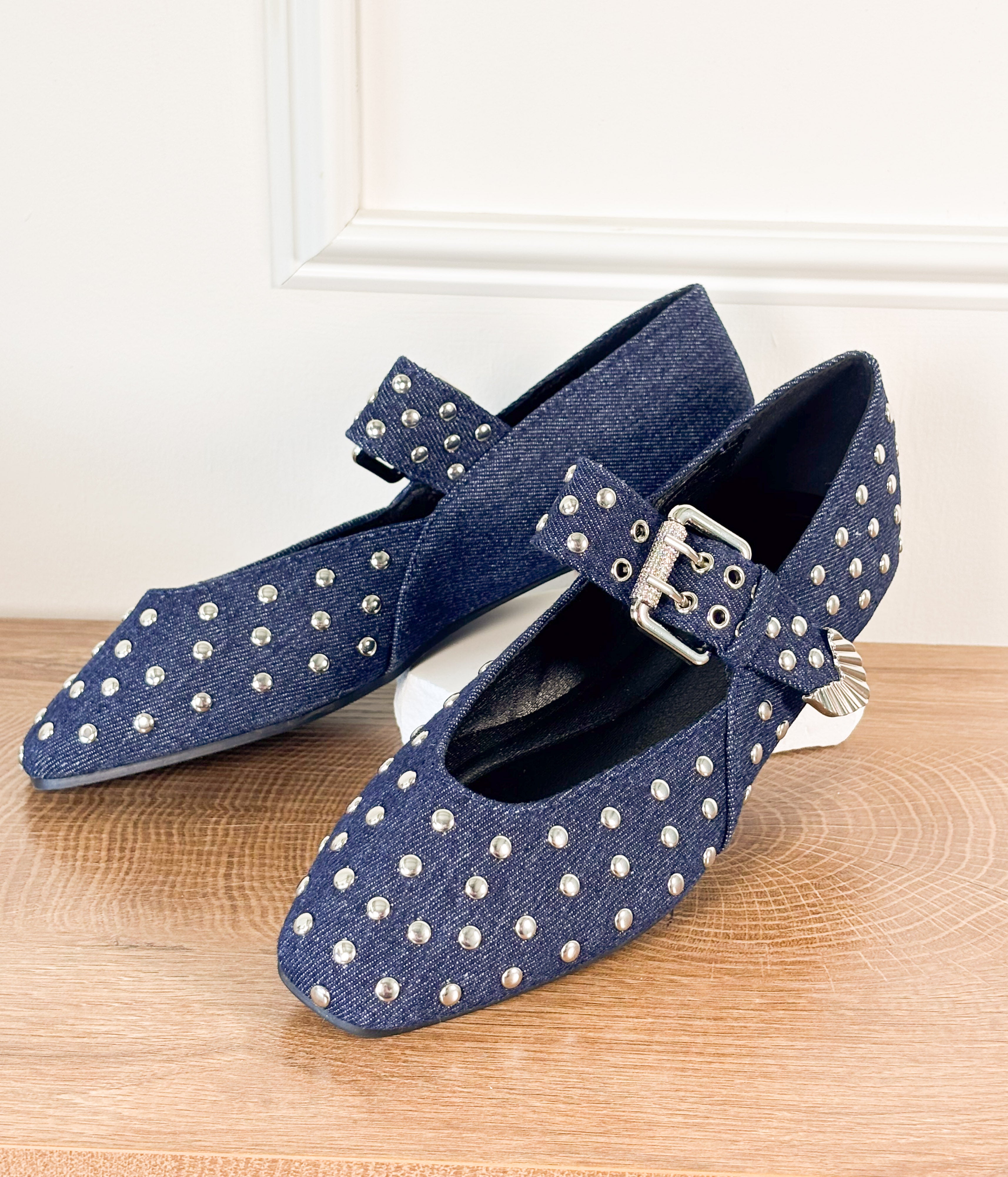 Kennith Flat in Denim - Rural Haze
