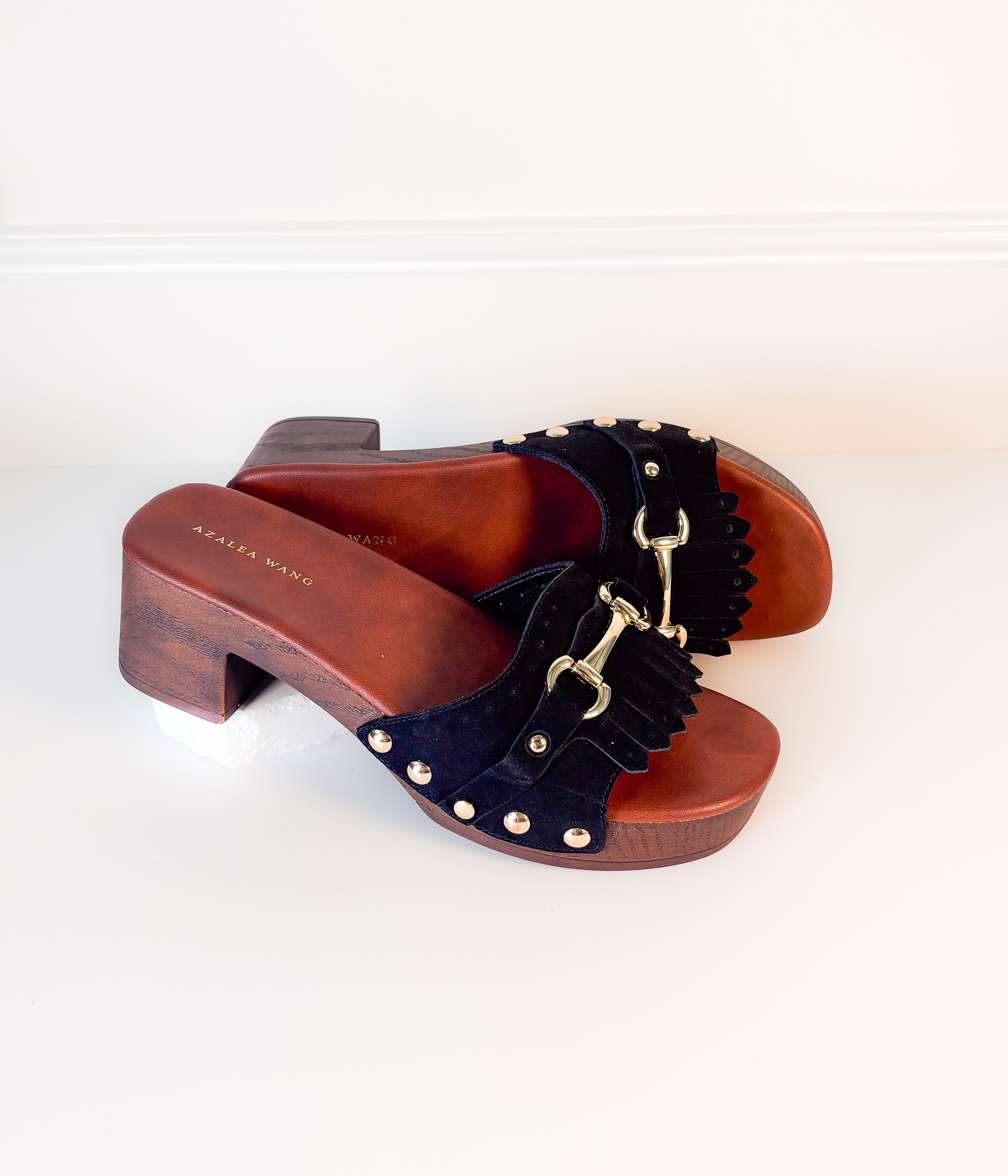 Epsilon Heel in Black - Rural Haze