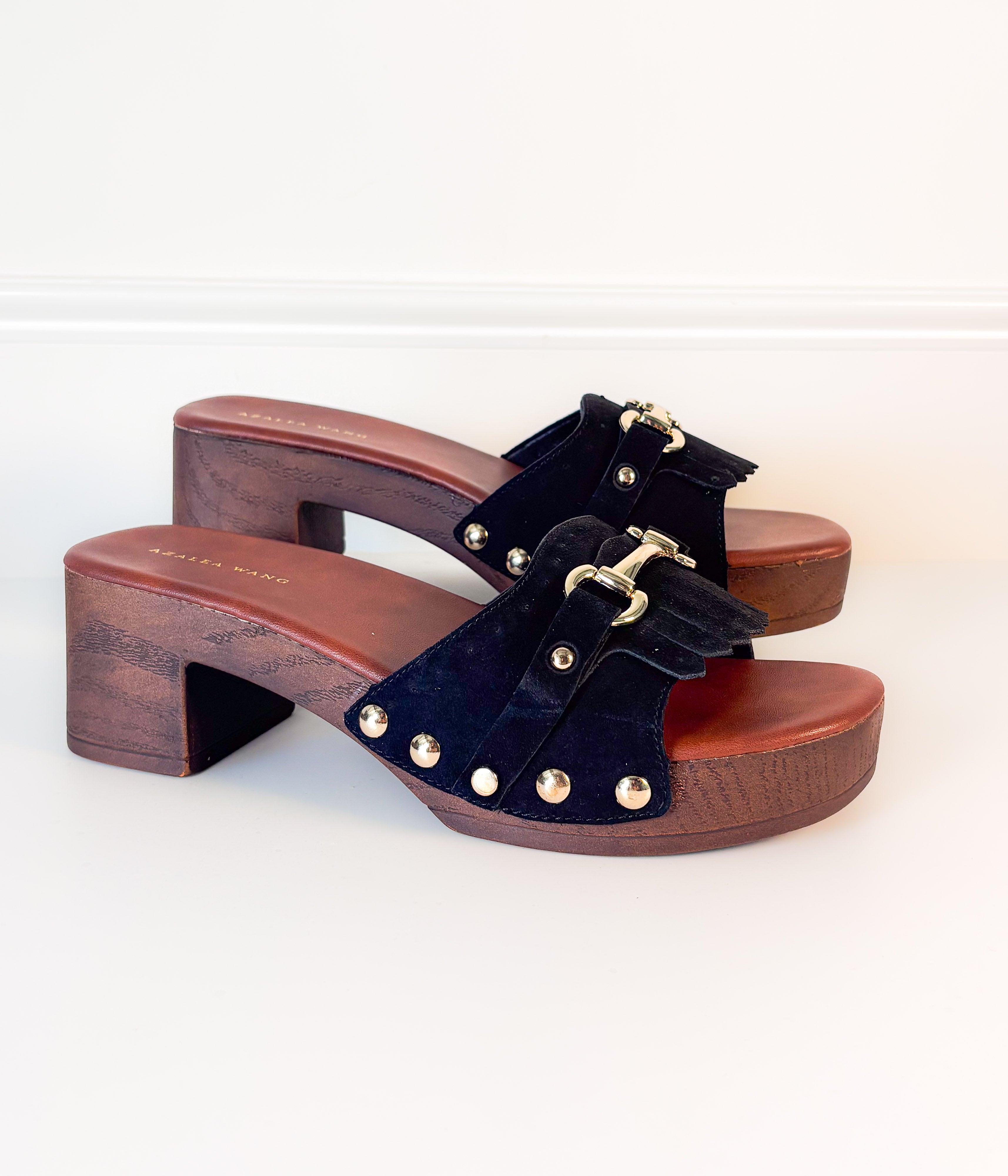 Epsilon Heel in Black - Rural Haze