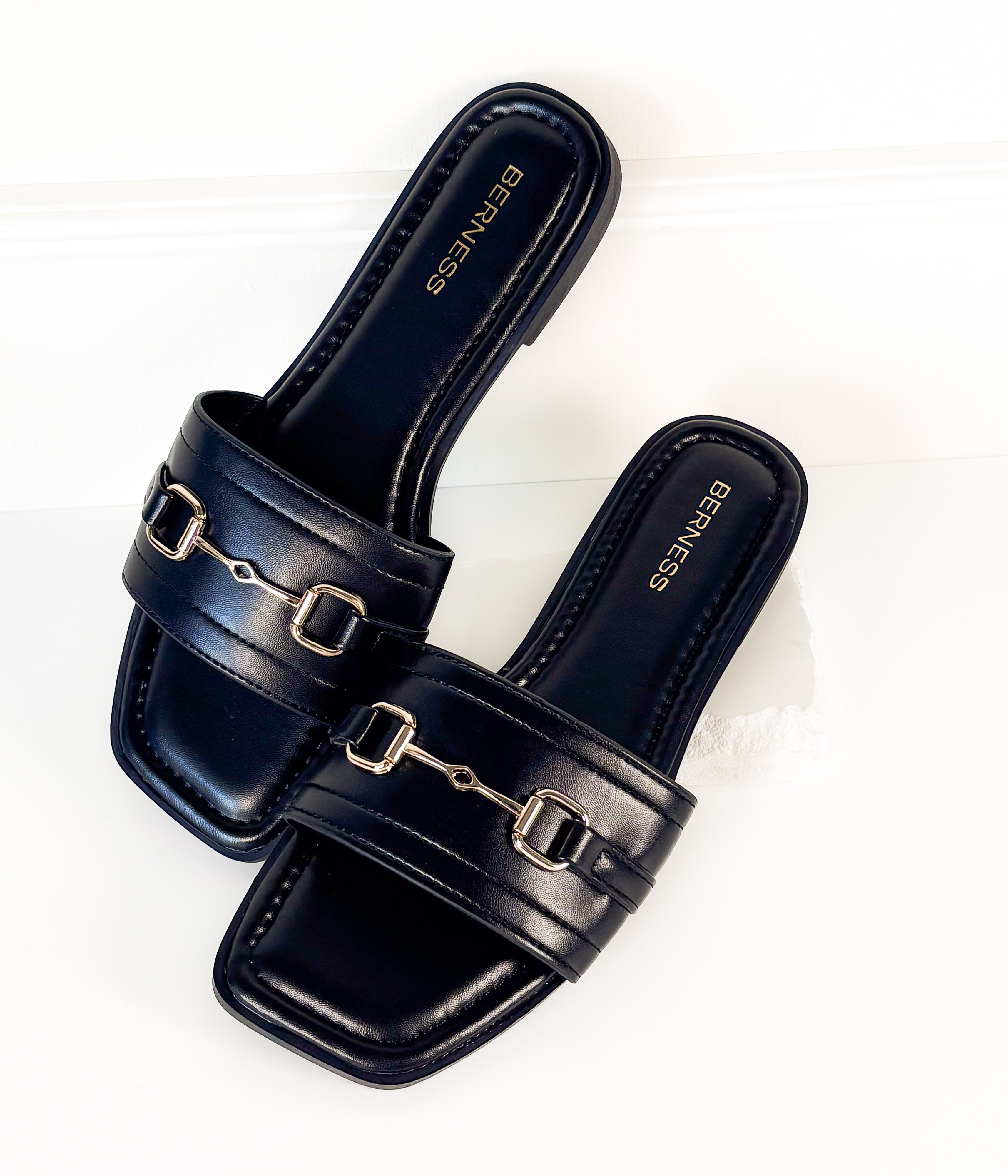 Kamari Sandal in Black