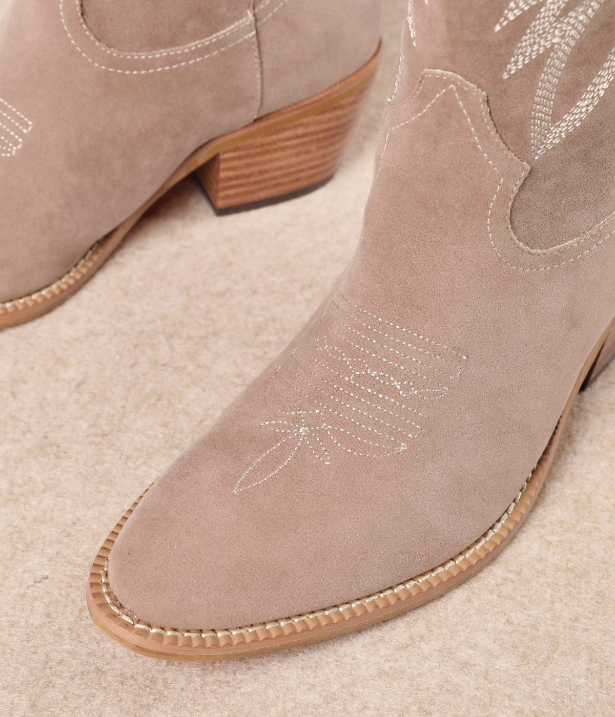 Nia Western Stitch Boot in Muave
