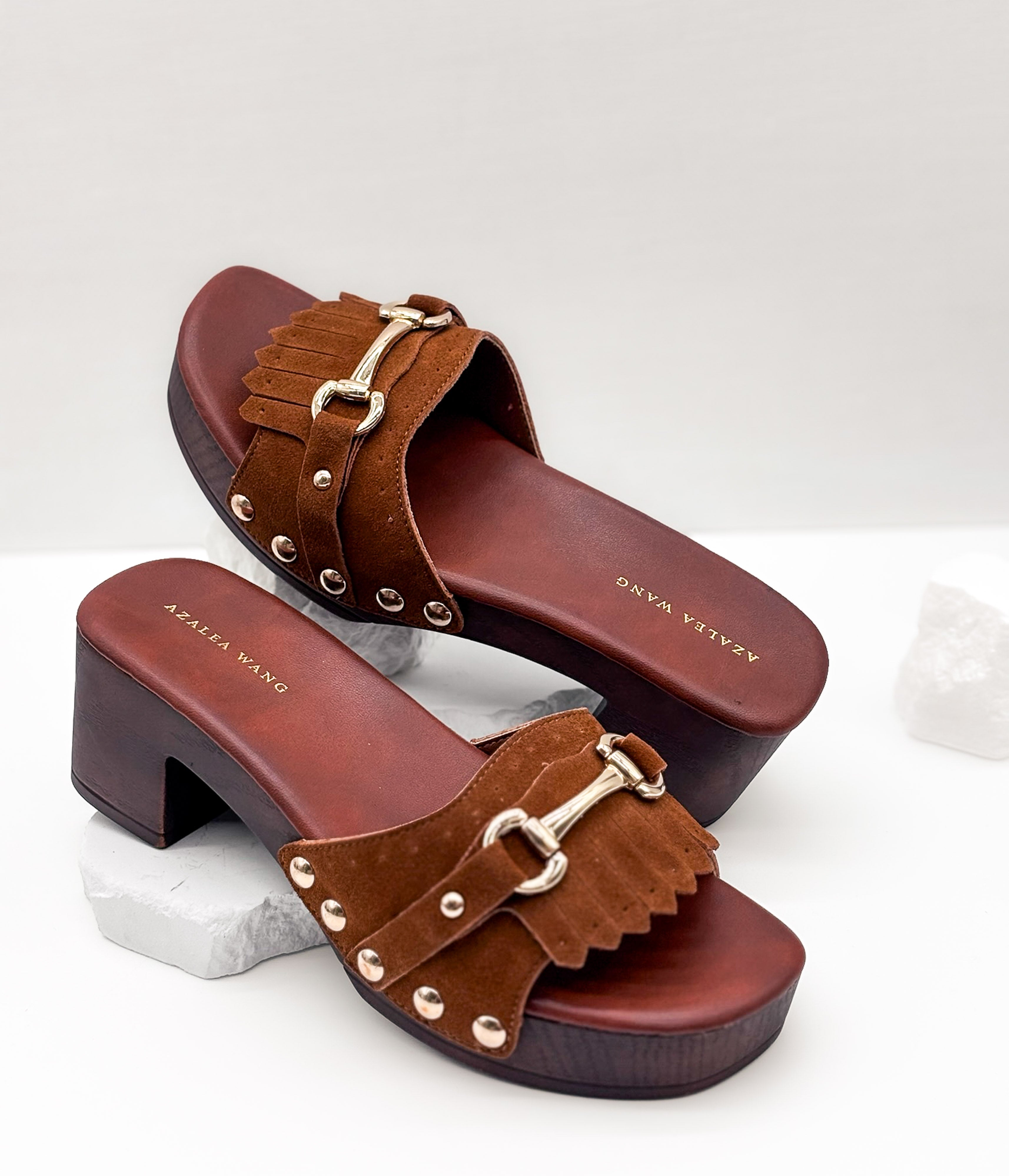 Epsilon Heel in Brown - Rural Haze