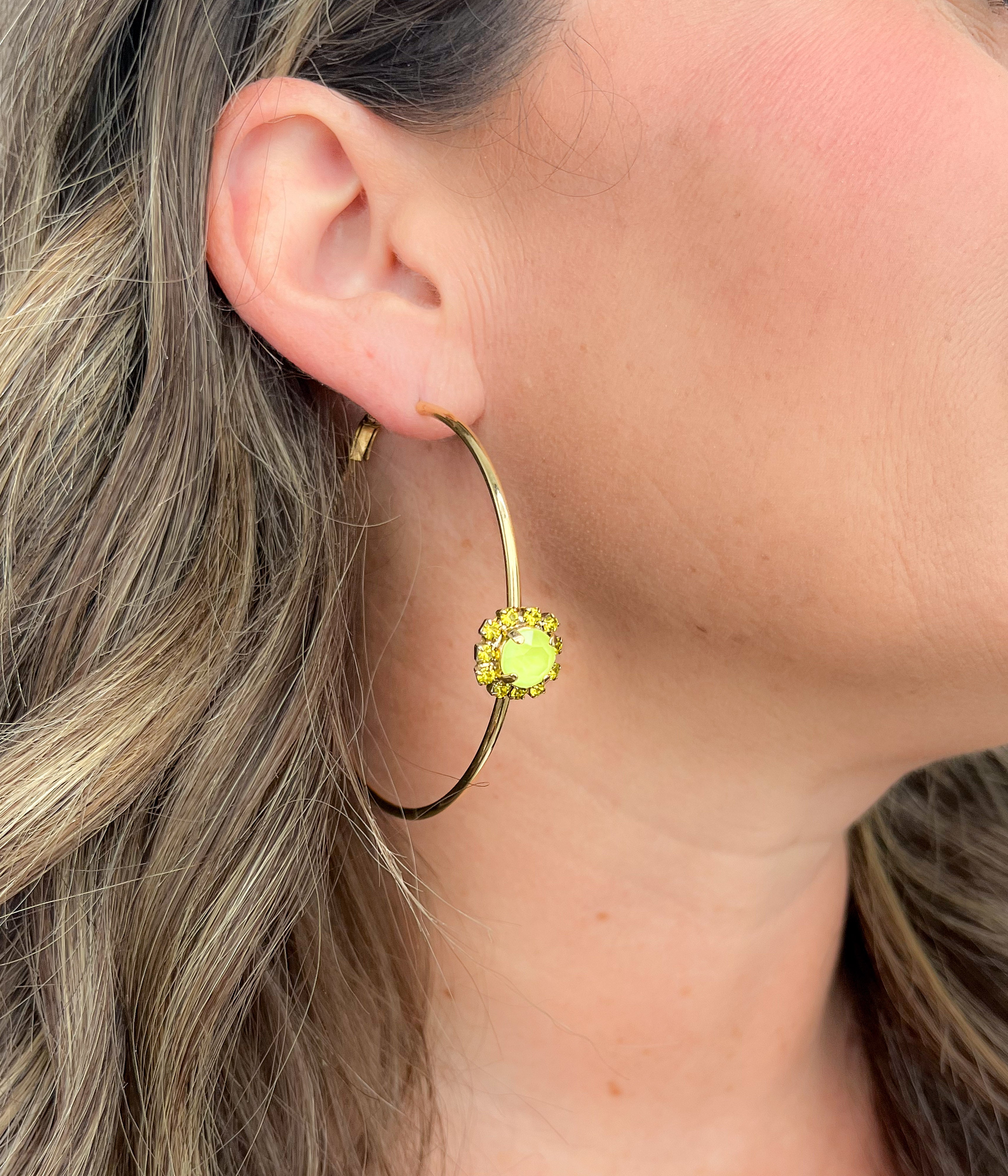 Bianca Hoops in Yellow