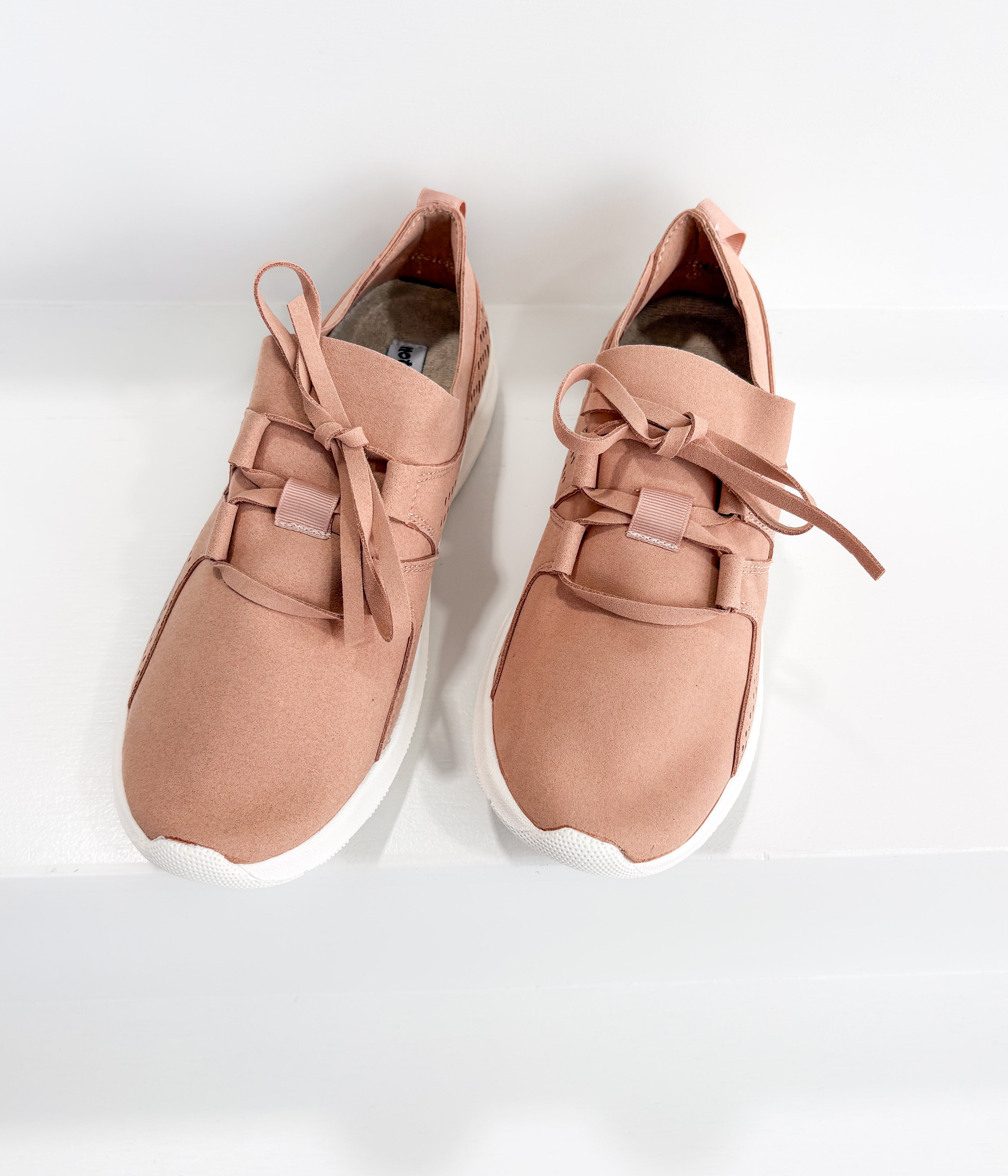Marie Sneaker in Nude