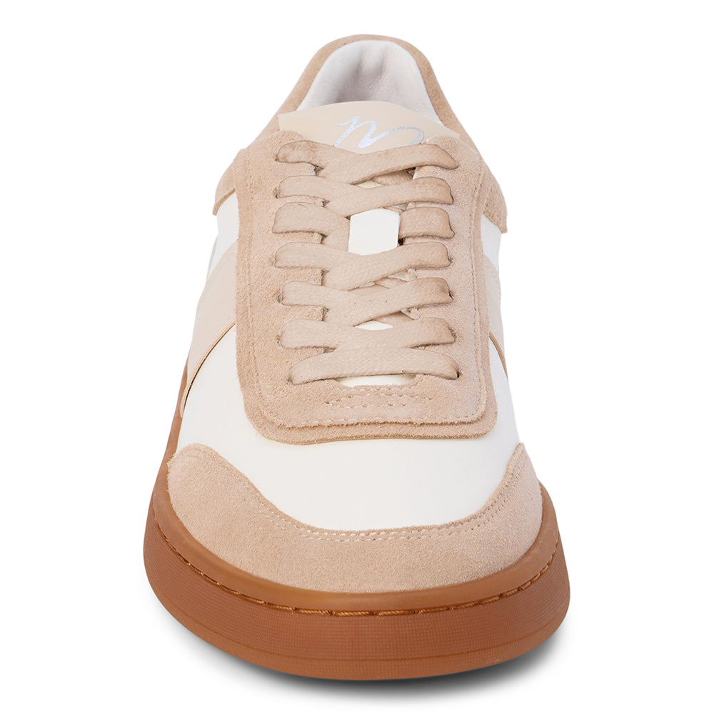 Quincy Low-Top Sneaker