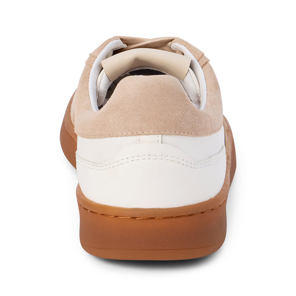 Quincy Low-Top Sneaker