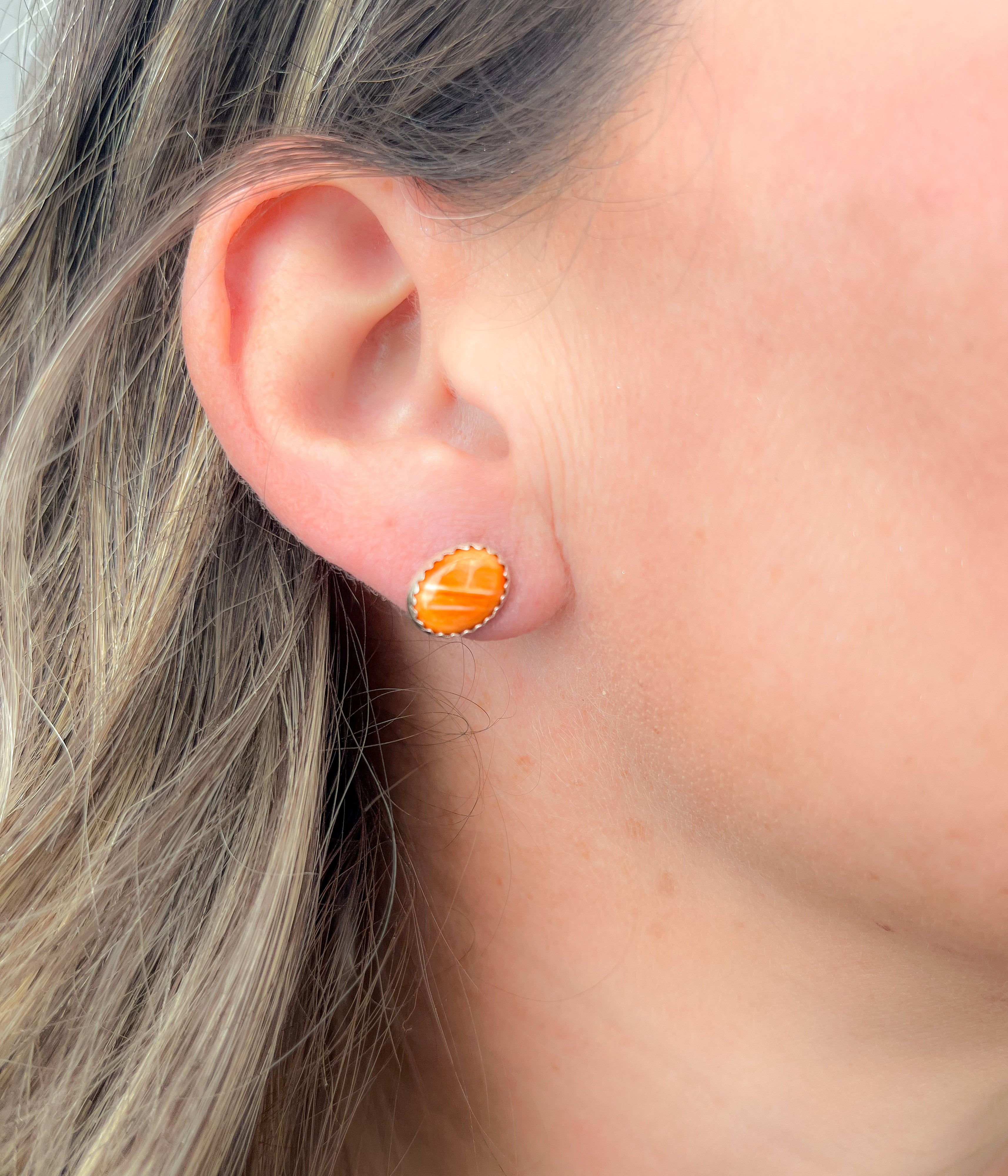 Spiny Oyster Oval Studs