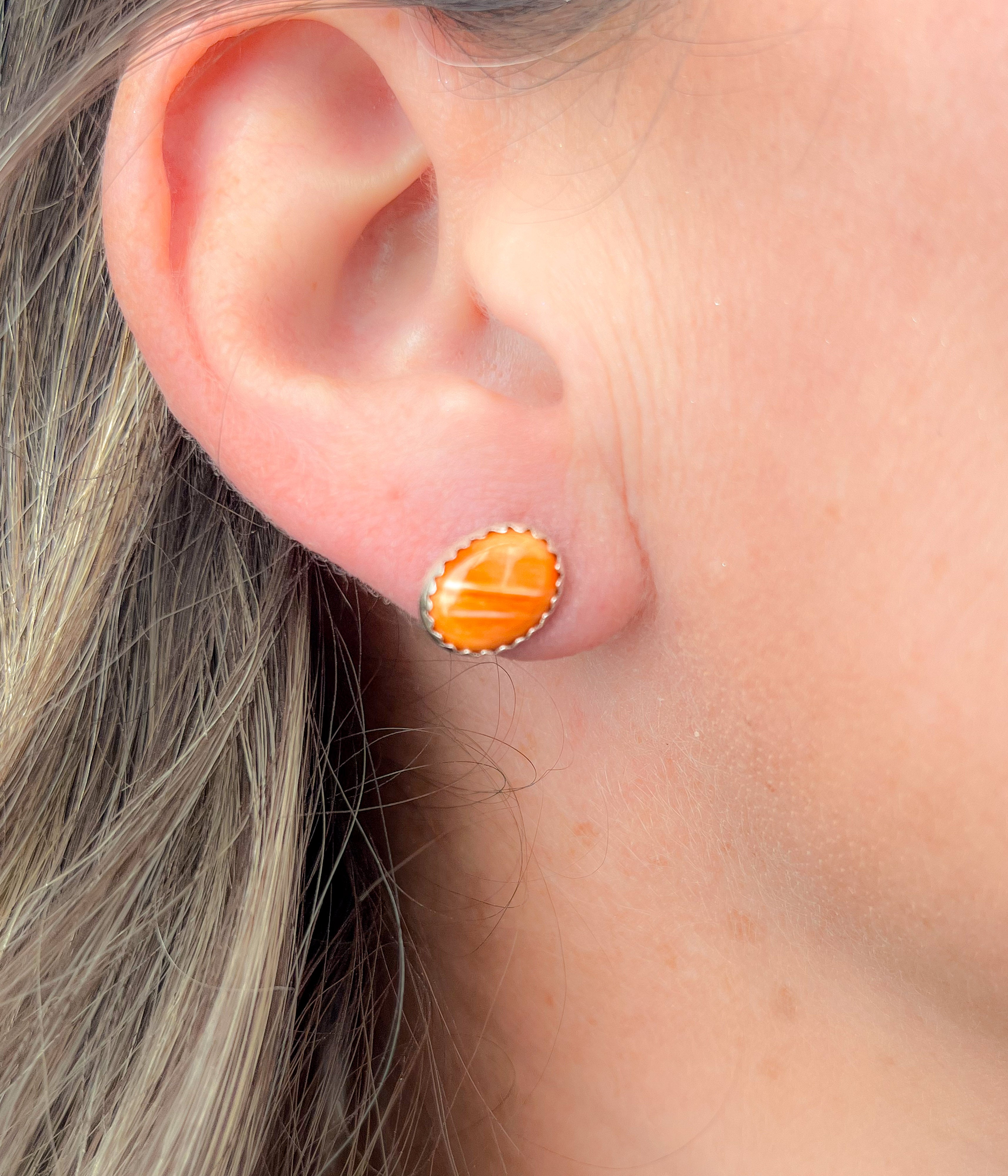 Spiny Oyster Oval Studs