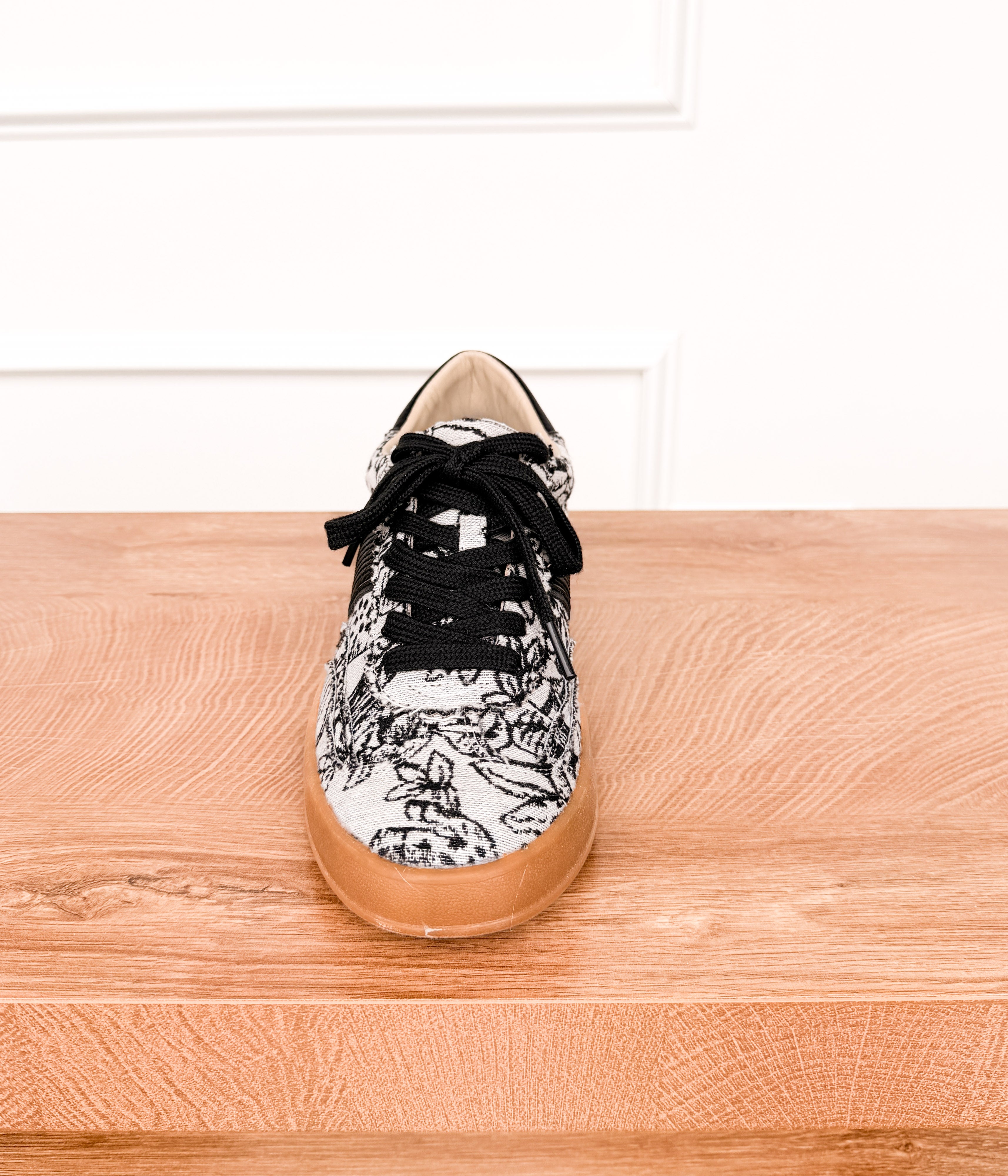 Loral Black Sneaker - Rural Haze