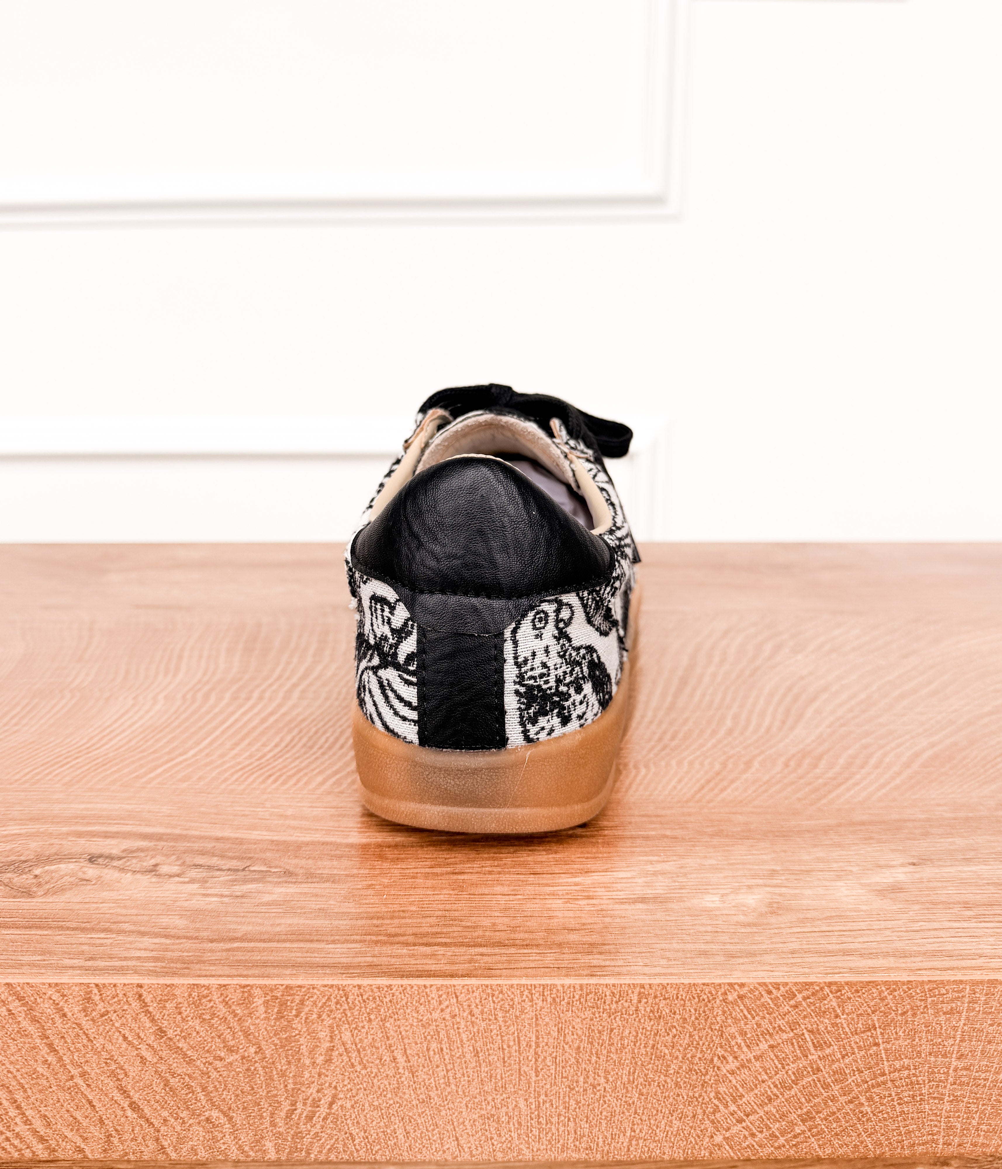 Loral Black Sneaker - Rural Haze