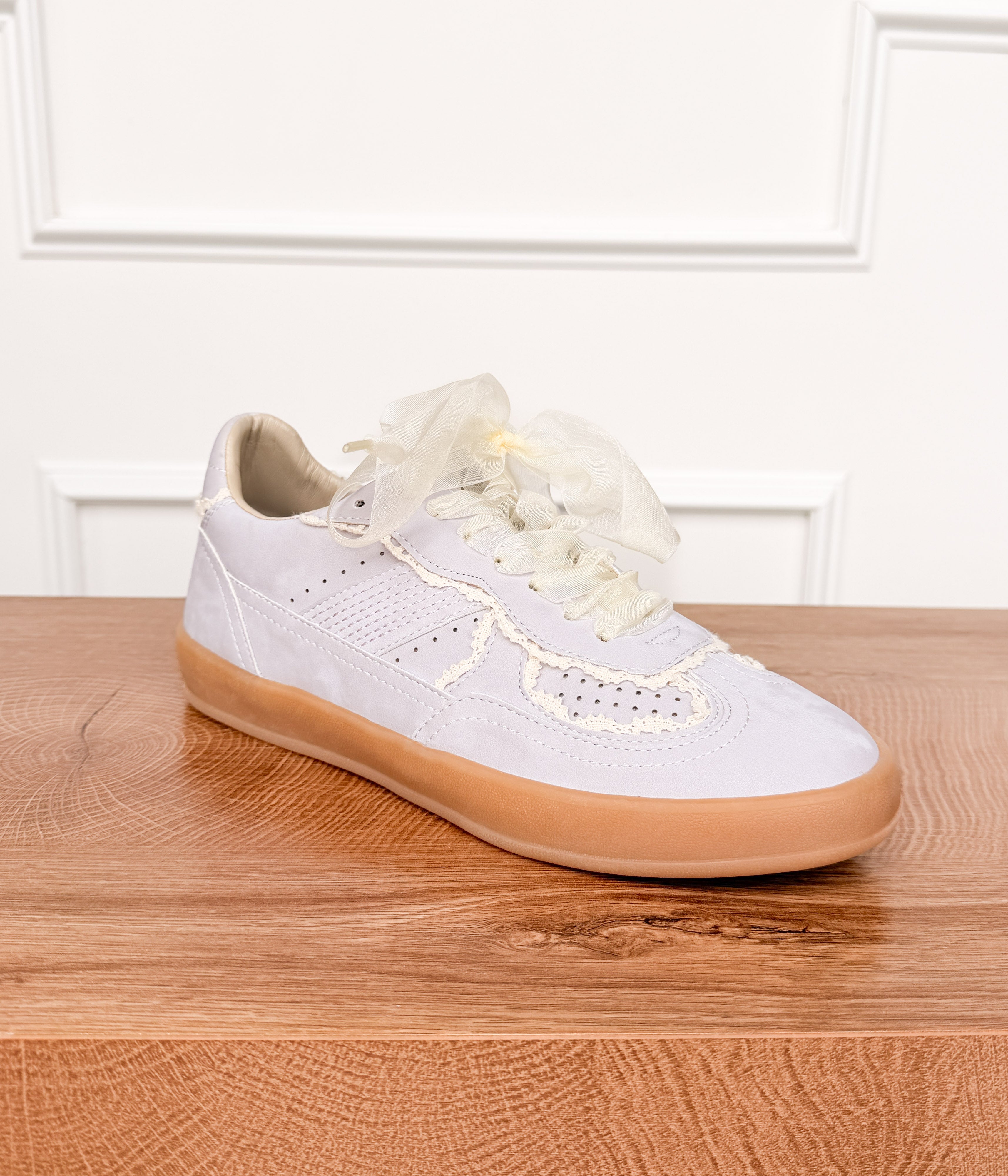 Eleanor Lavender Sneaker