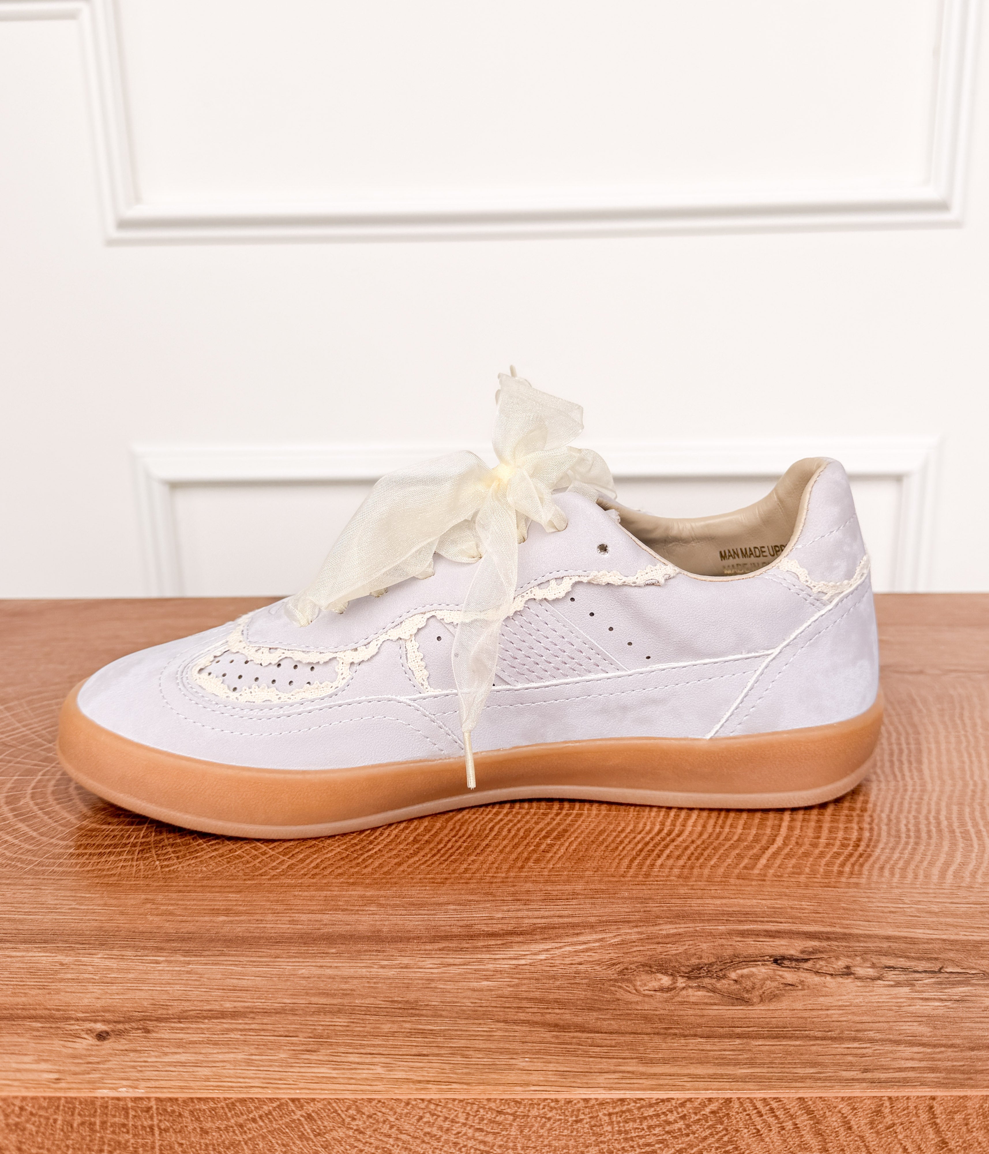 Eleanor Lavender Sneaker