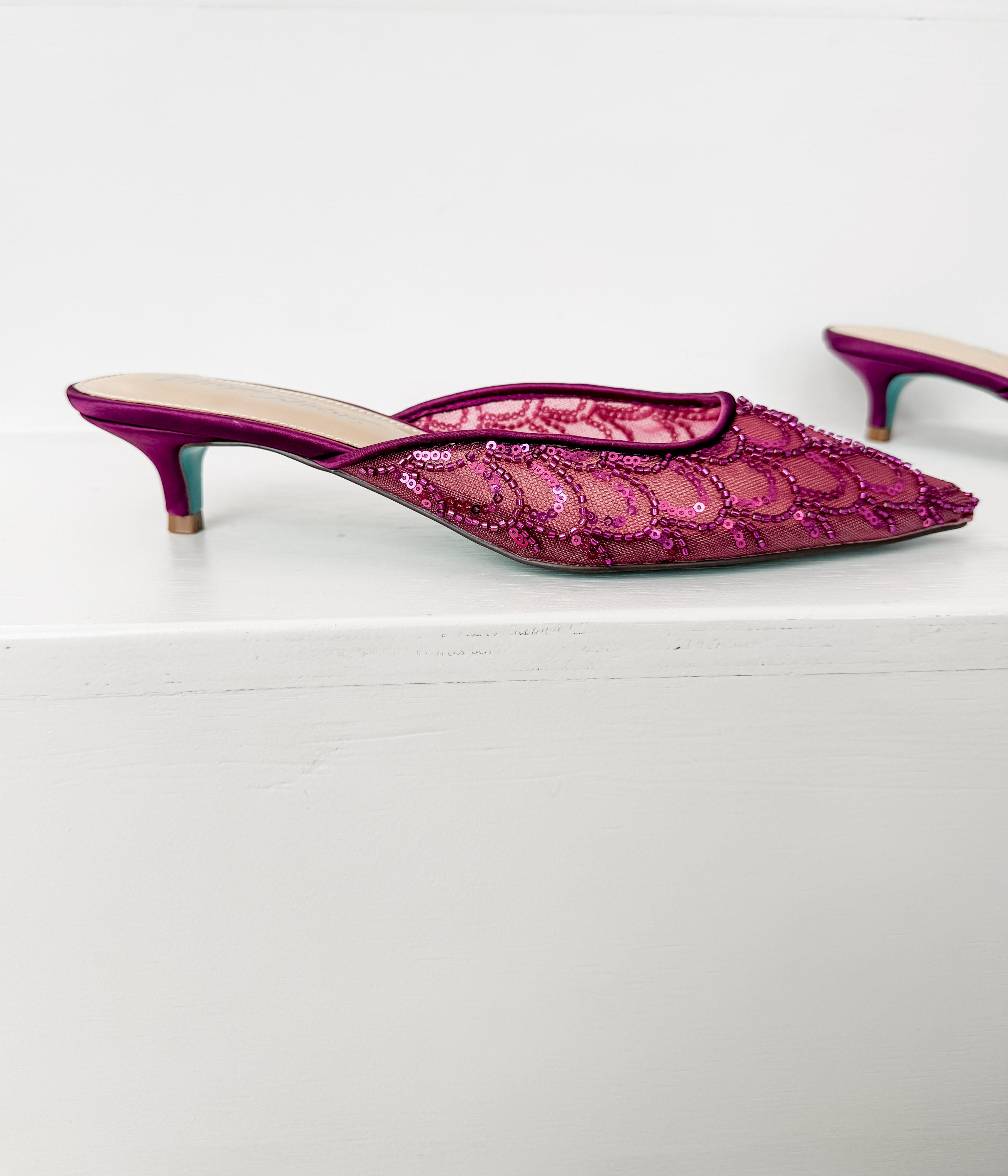 Ellis Kitten Heels in Oxblood