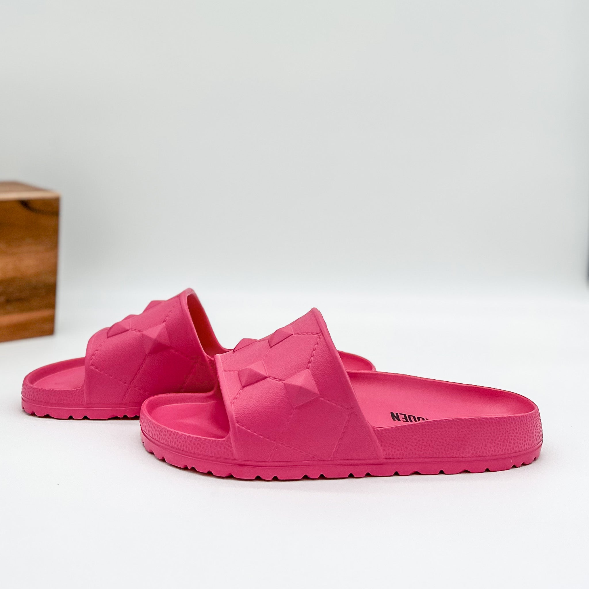 Gaby Sandals in Pink