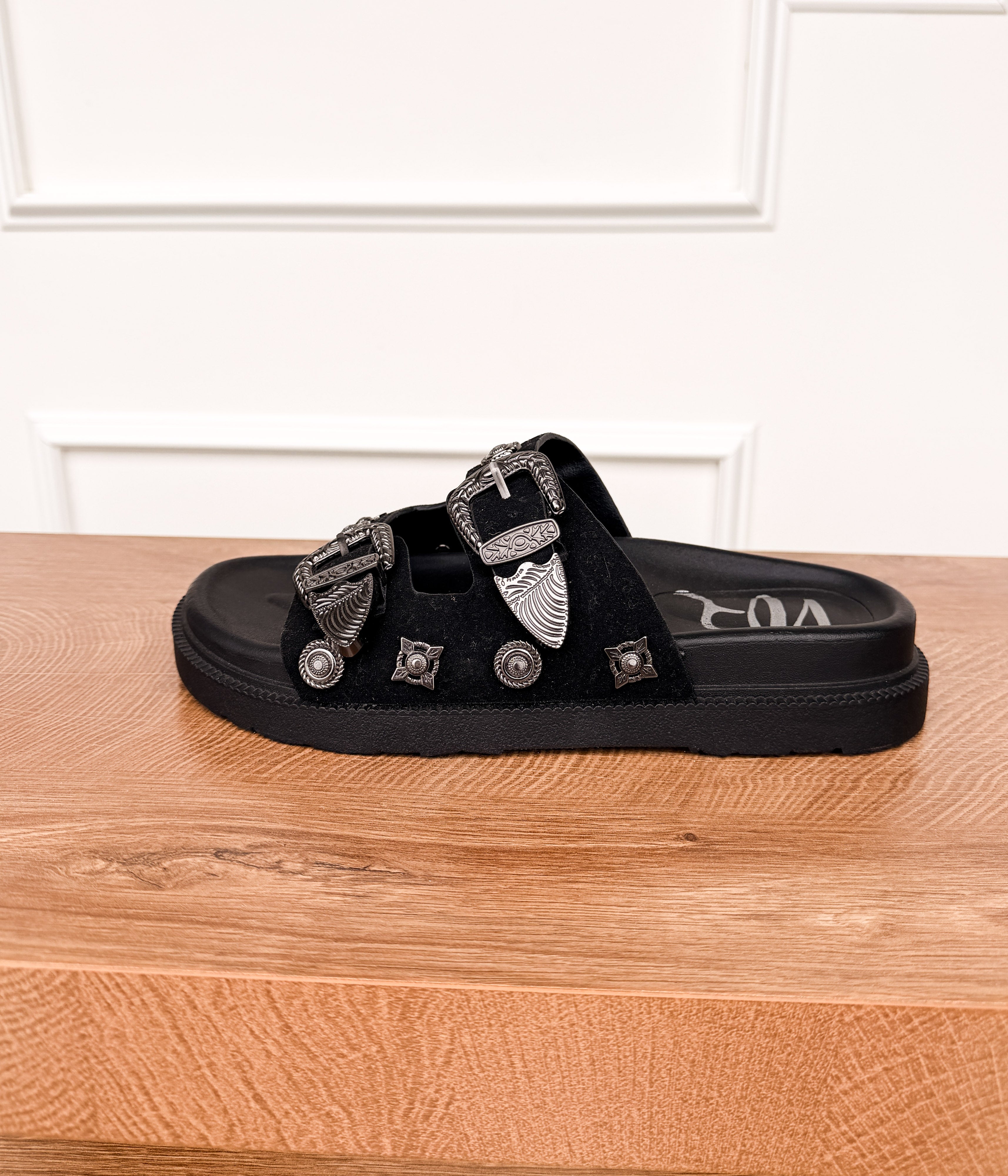 Isol Sandal in Black