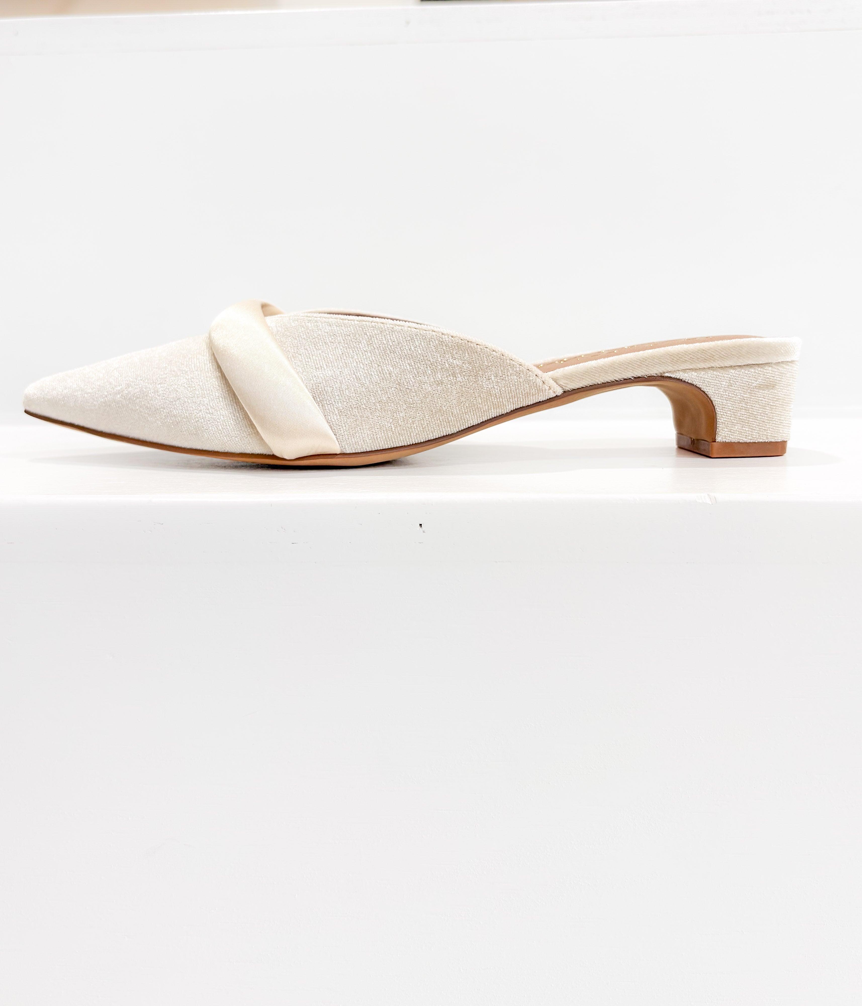 Kellan Heeled Mule in Ivory - Rural Haze