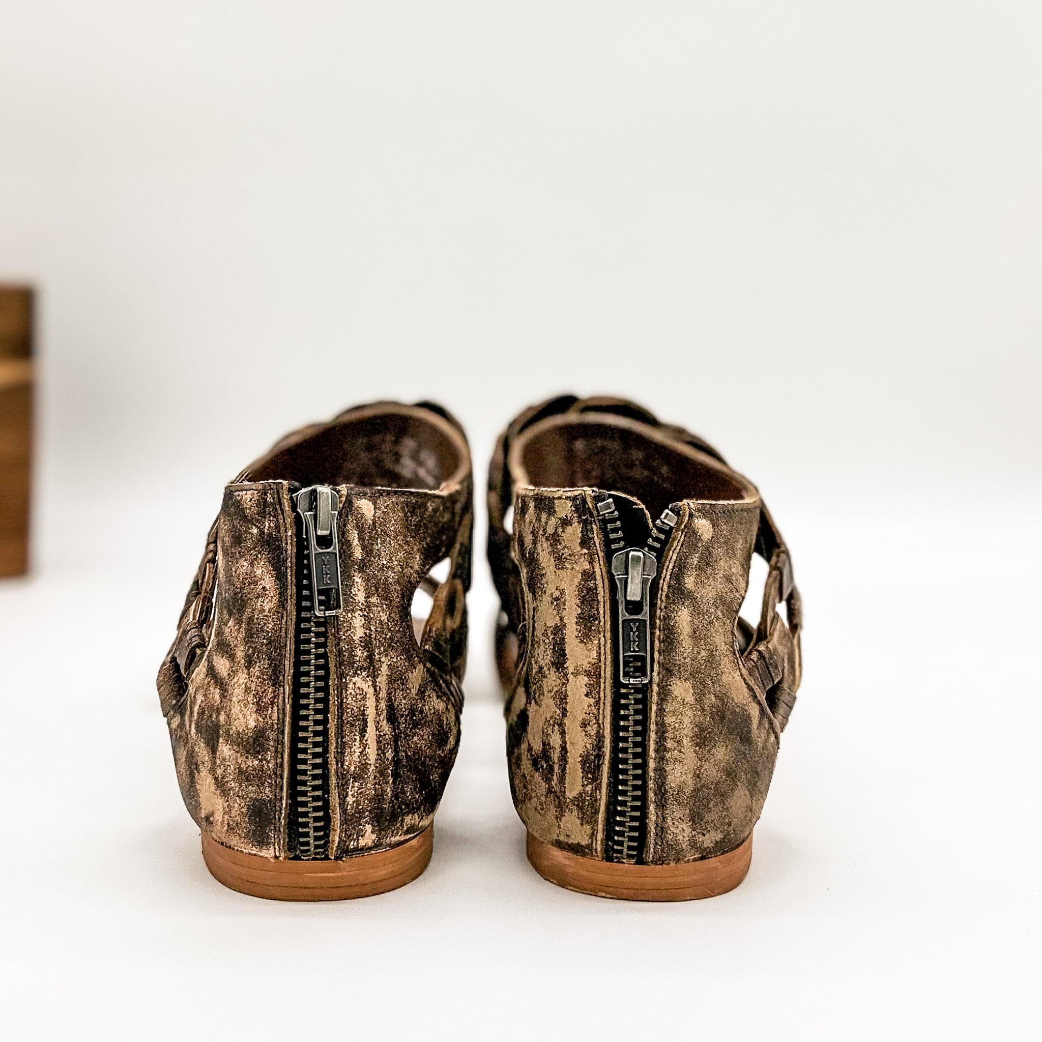 Loop D Loop Sandals in Tan - Rural Haze