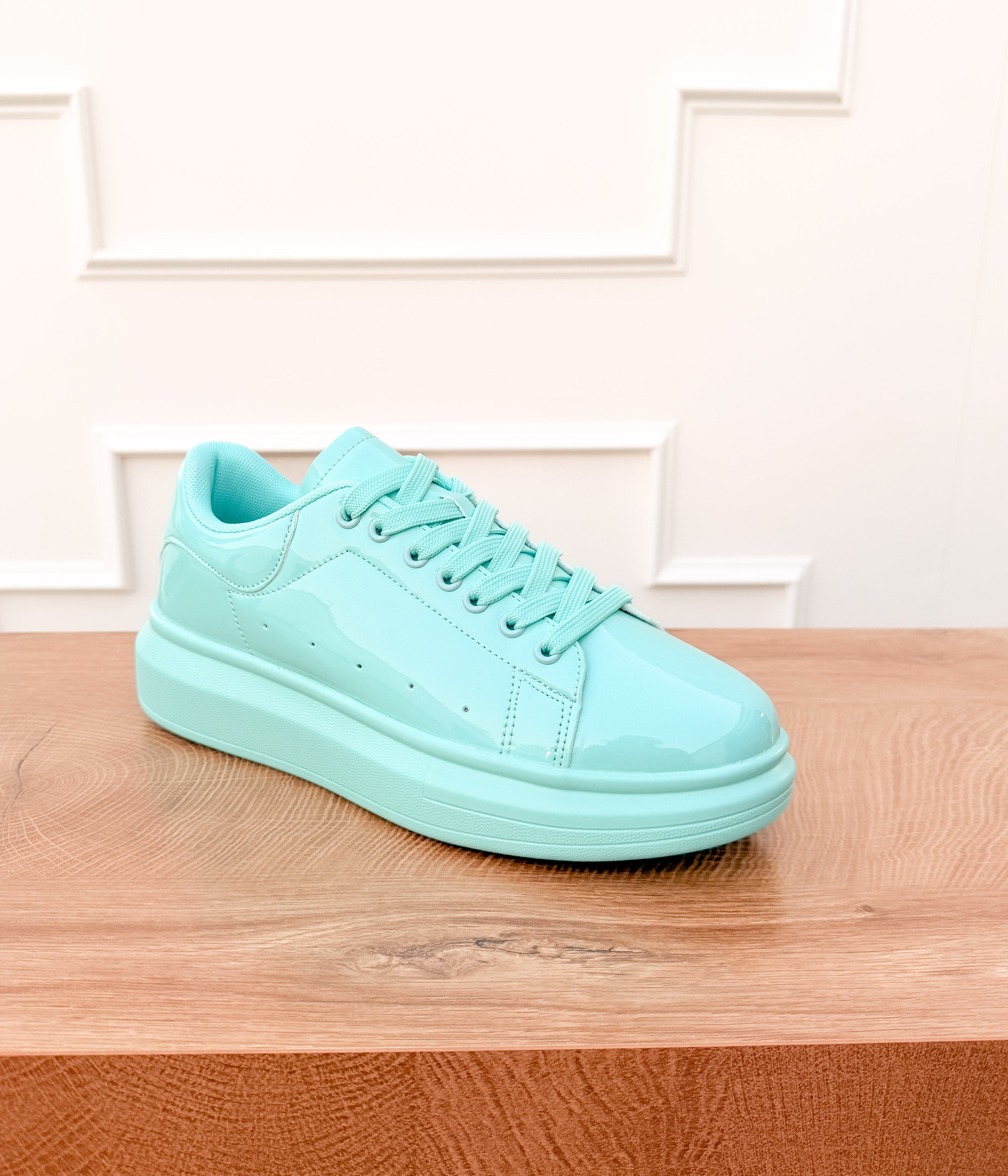 Lori Color Drench Sneakers in Mint