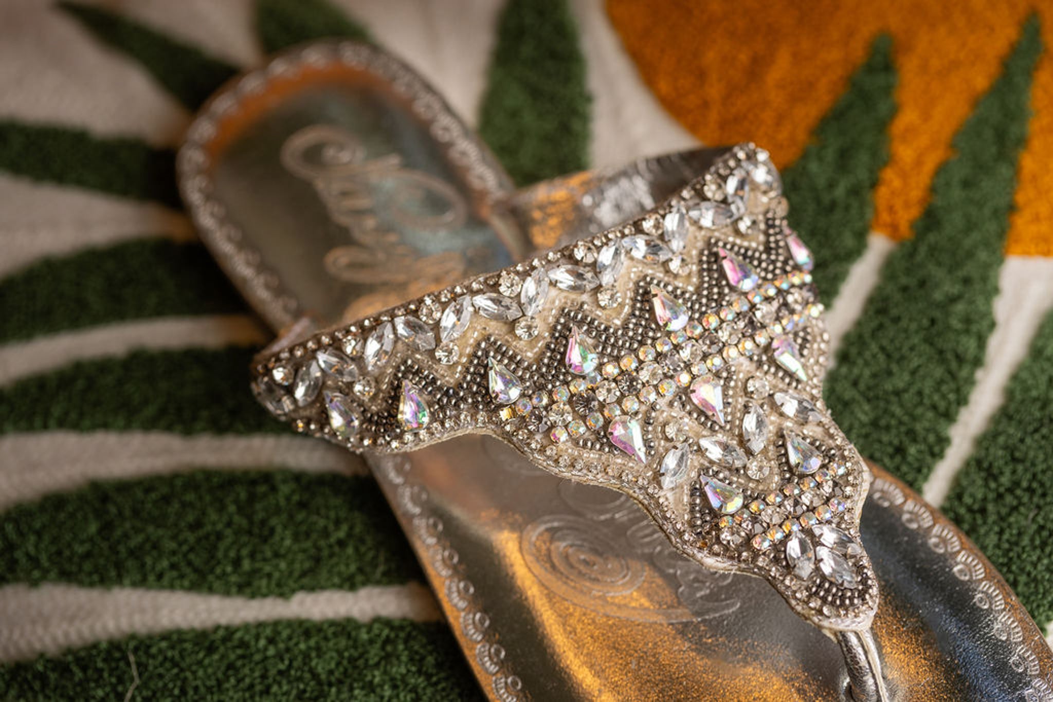 Loving U Sandals in Silver - Rural Haze