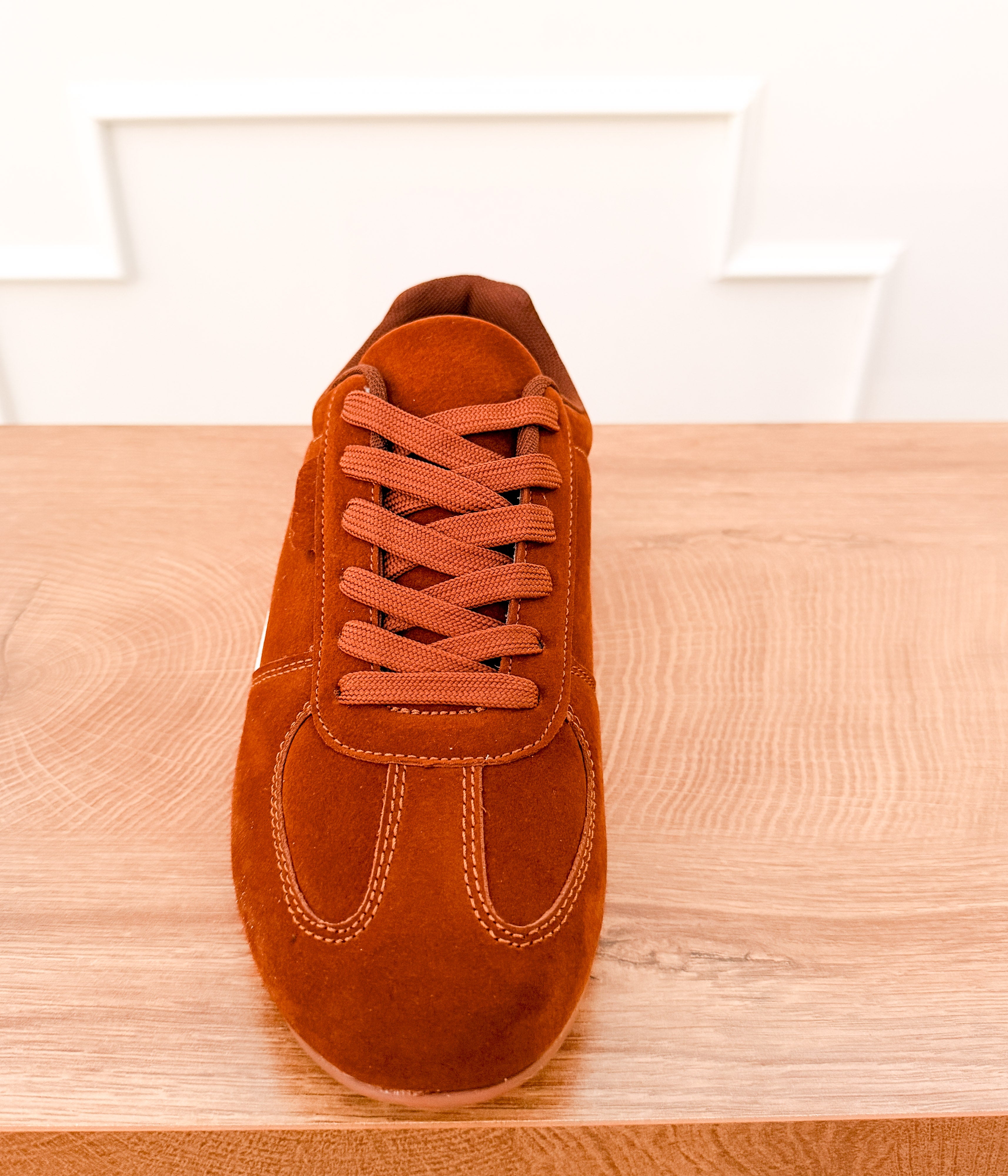 Luno Velvet Sneaker in Brown