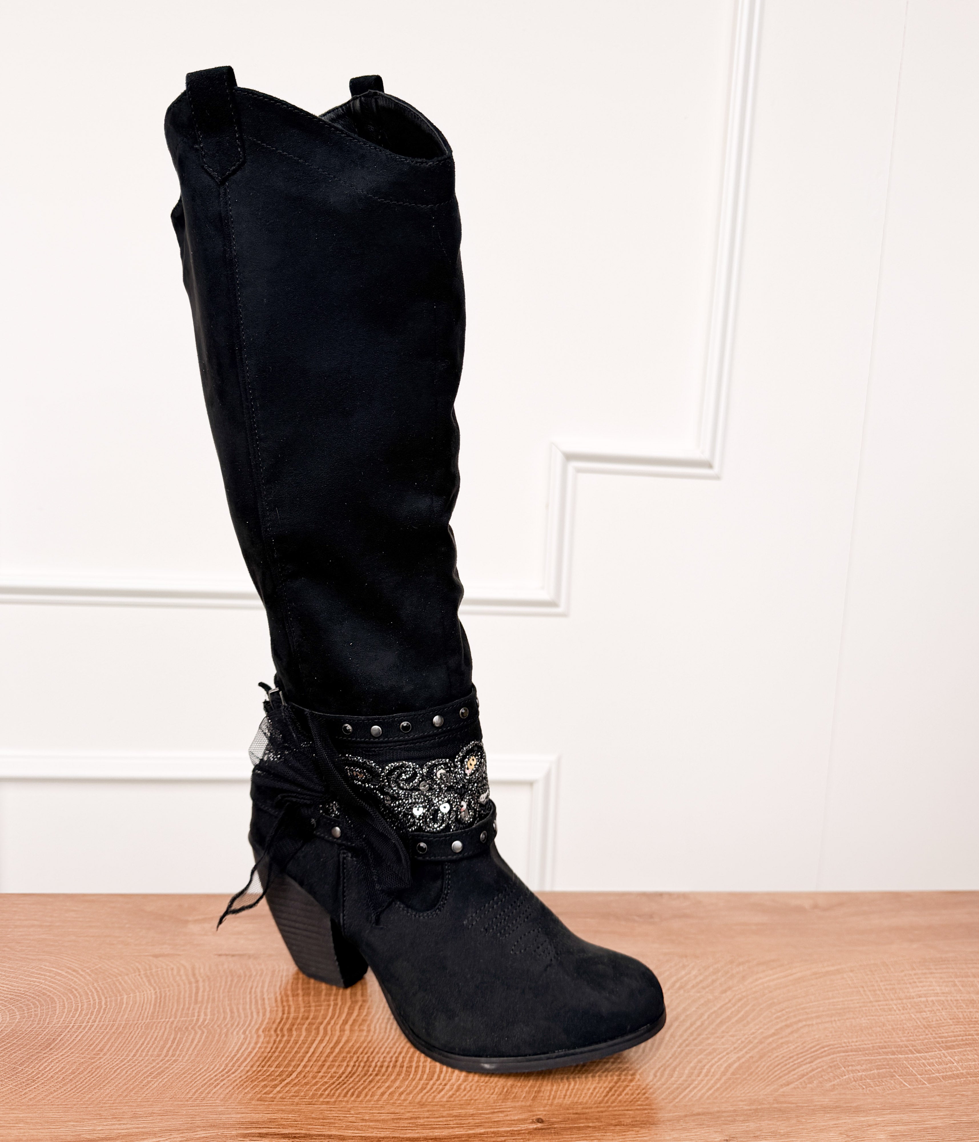 Lush Boot in Black - Rural Haze