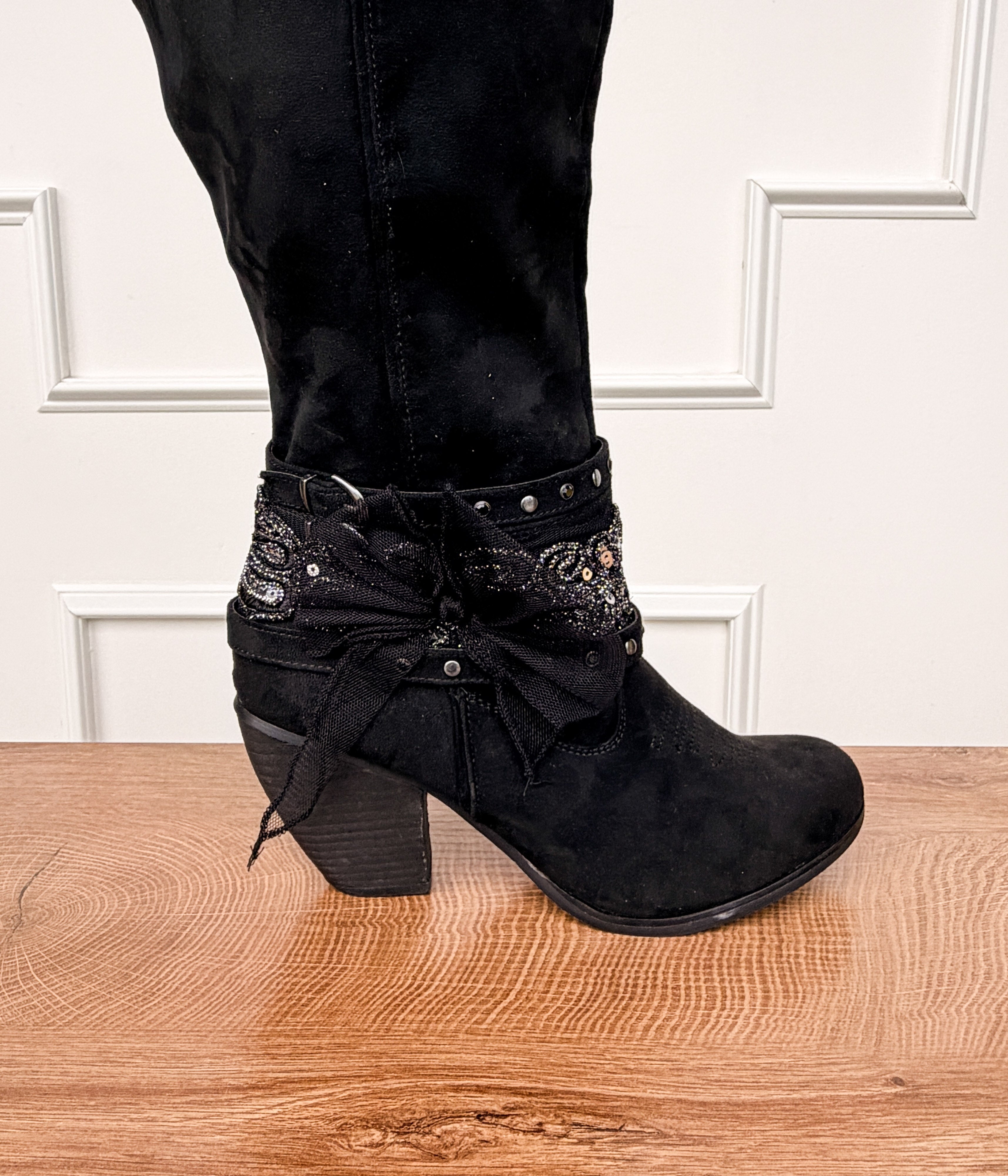 Lush Boot in Black - Rural Haze