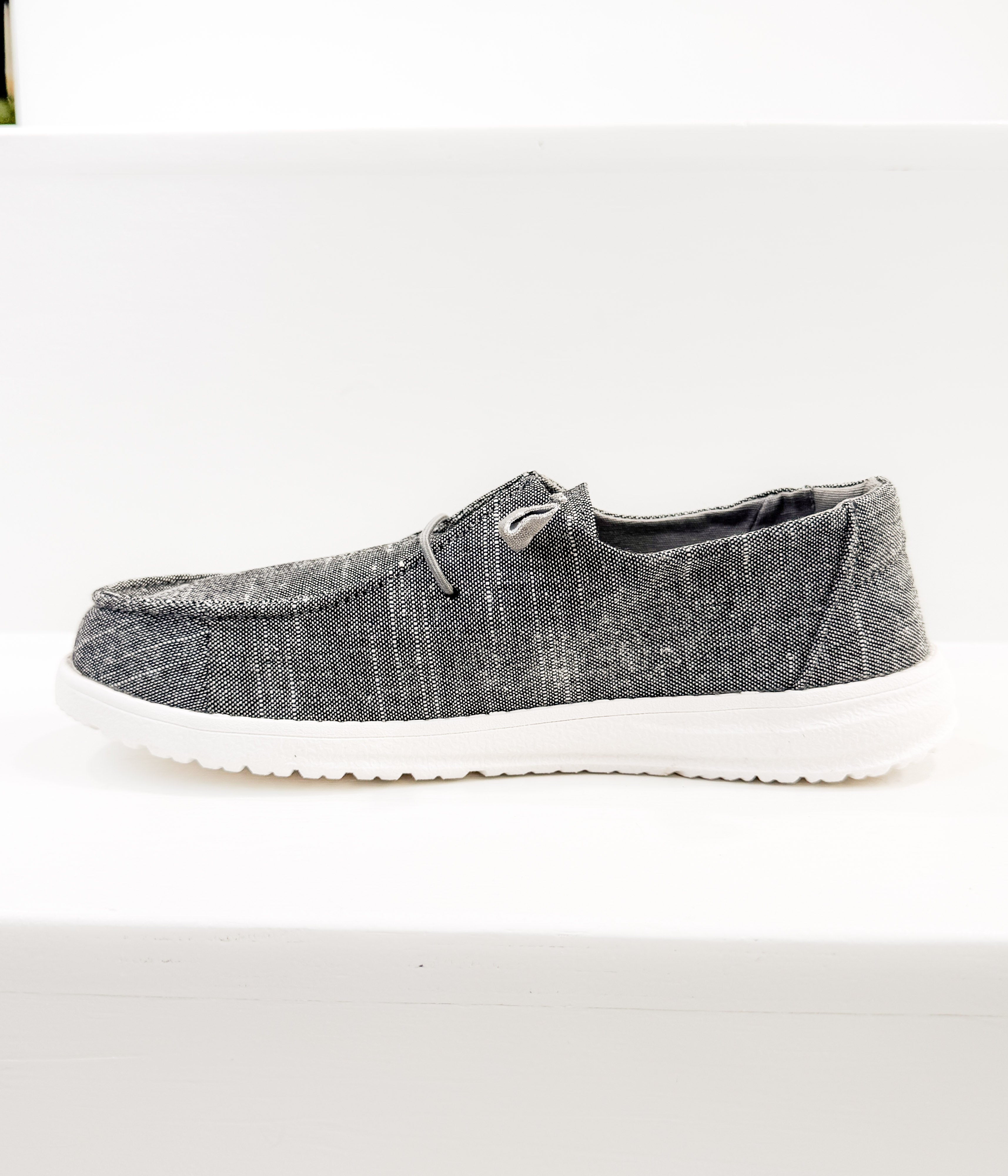 Maco Sneaker in Charcoal
