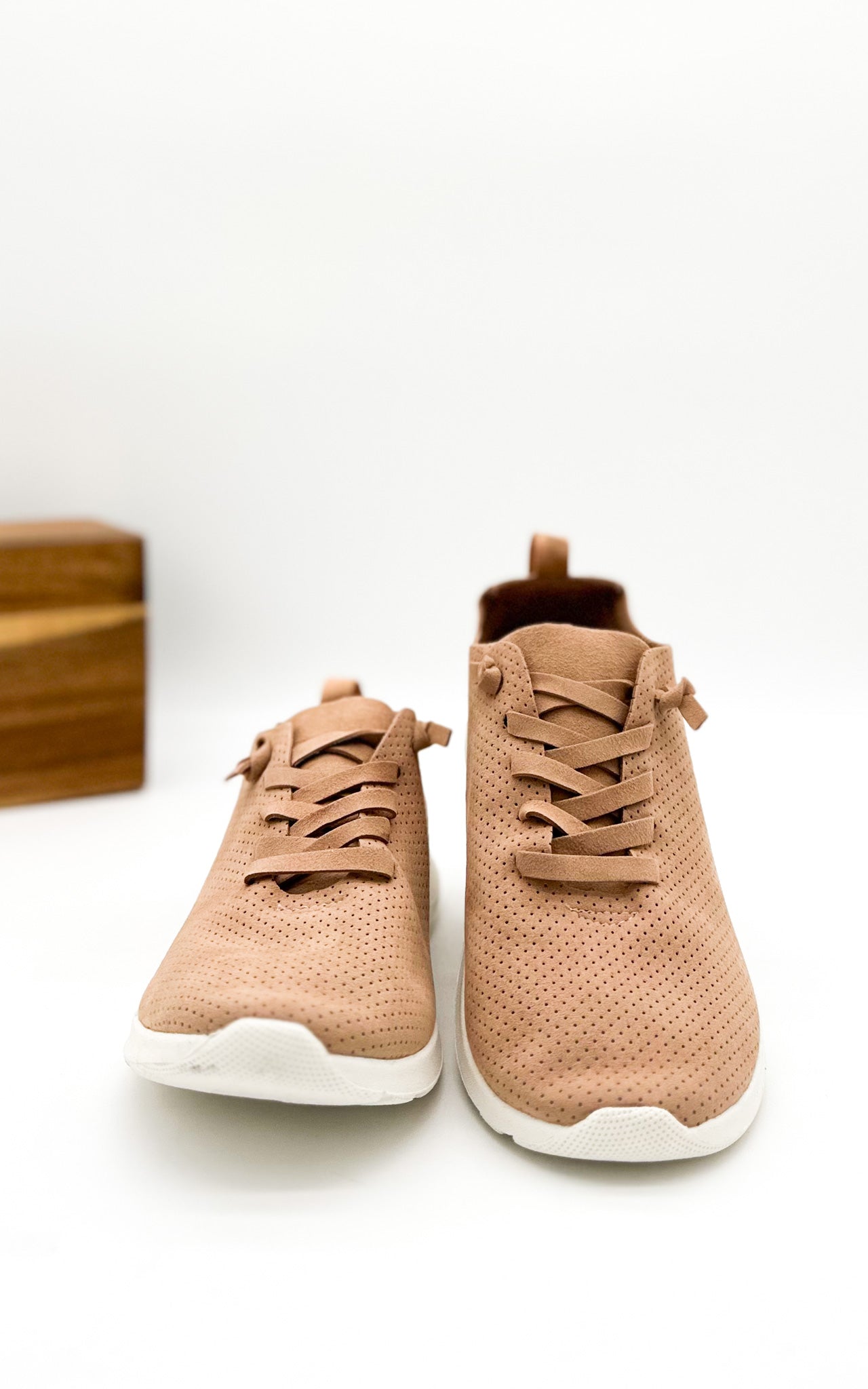 Not Rated Mayo Sneaker in Nude