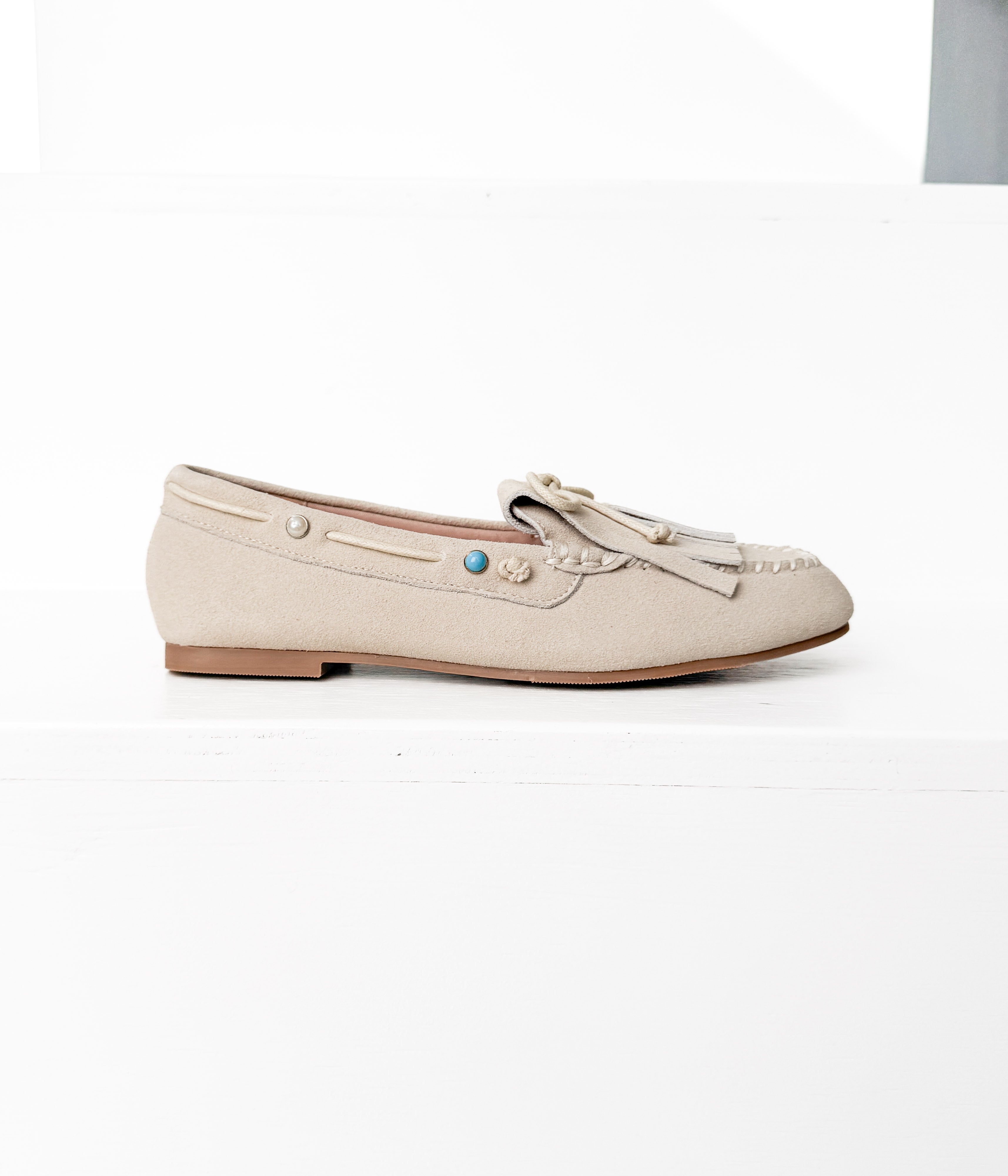 Moccasin Flats in Cream - Rural Haze