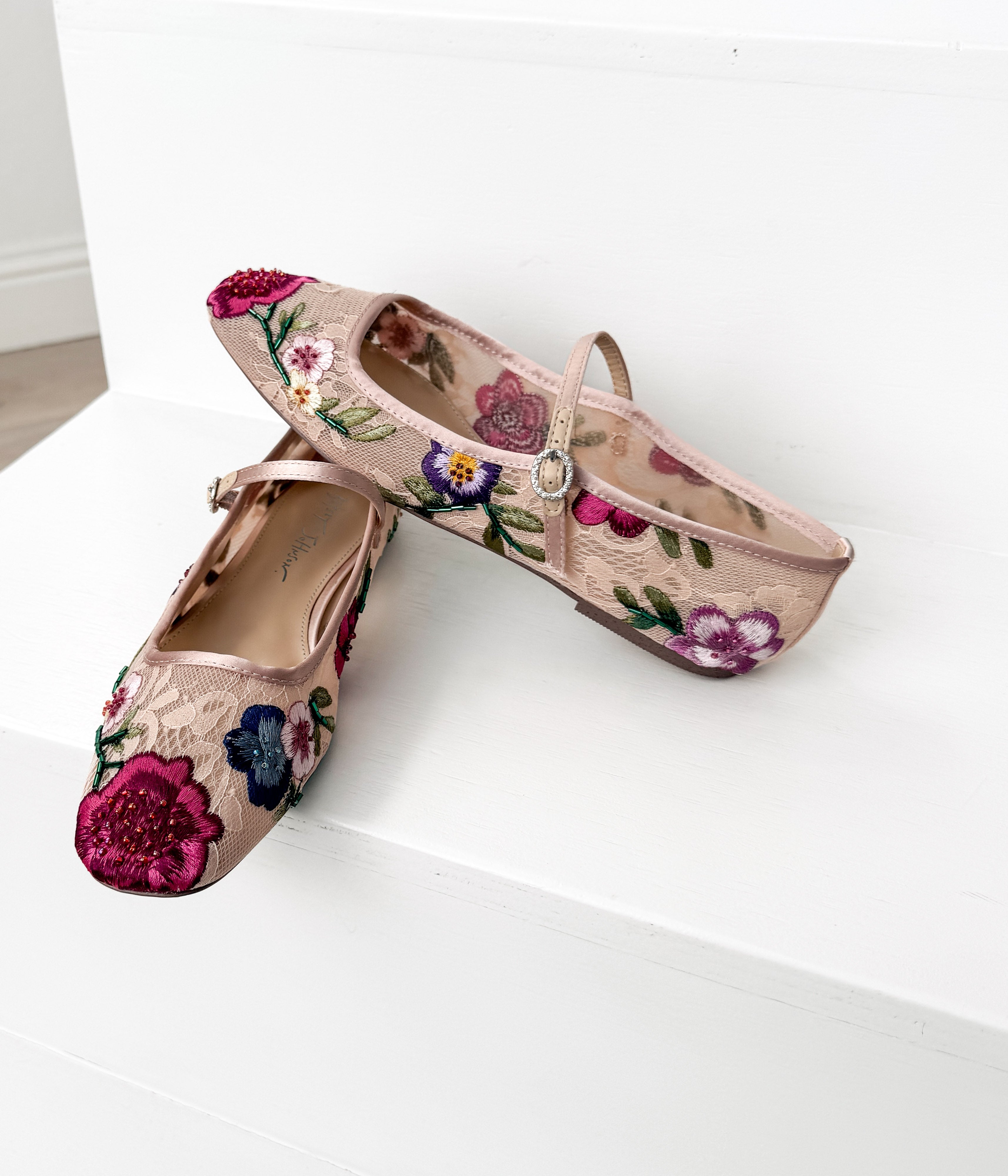 Nova Lace Flats in Blush